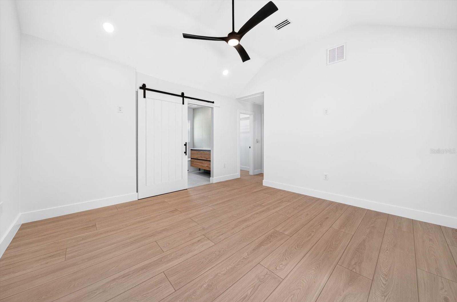 4847 DR MARTIN LUTHER KING JR ST N — photo 20