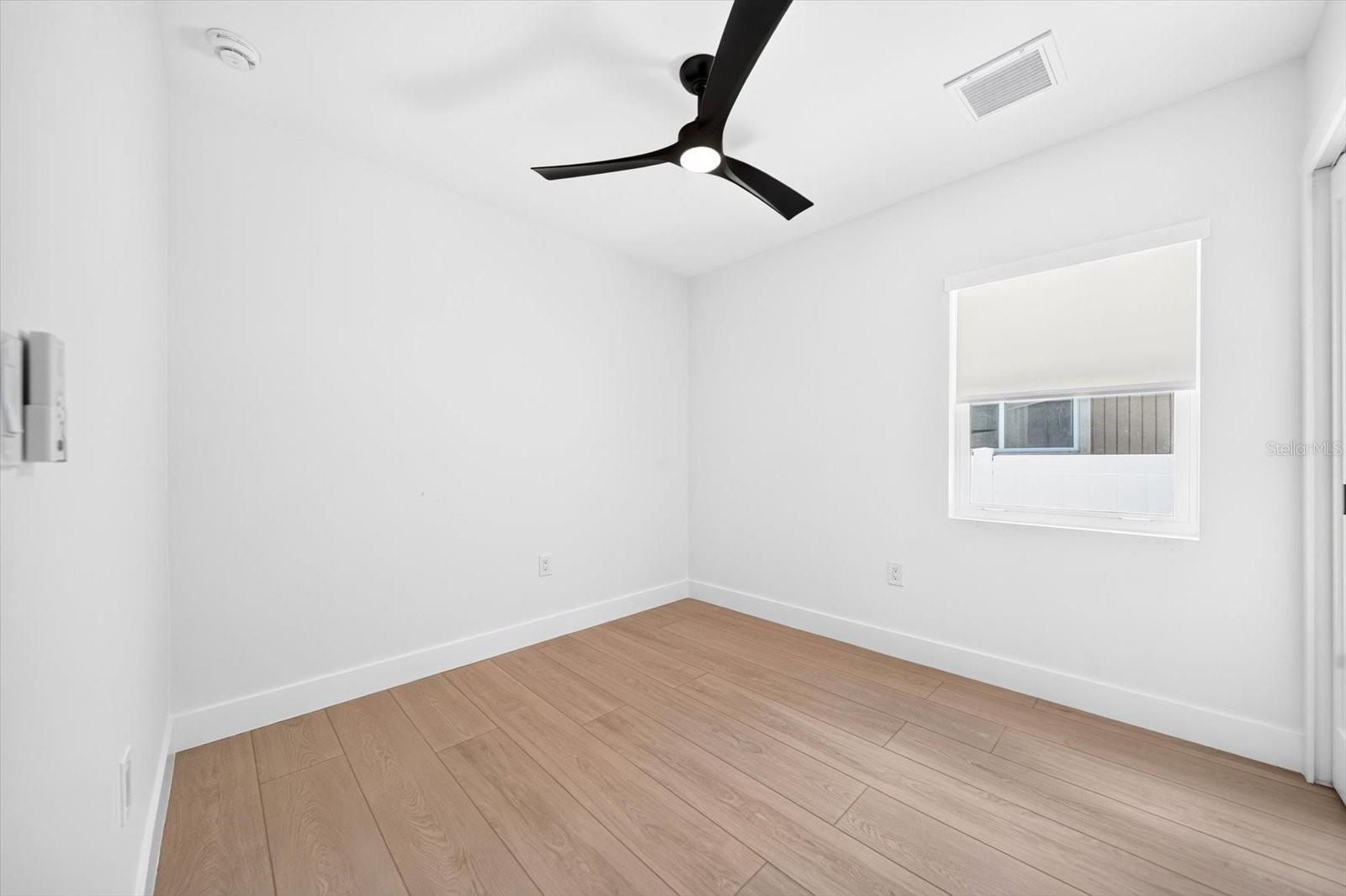 4847 DR MARTIN LUTHER KING JR ST N — photo 24