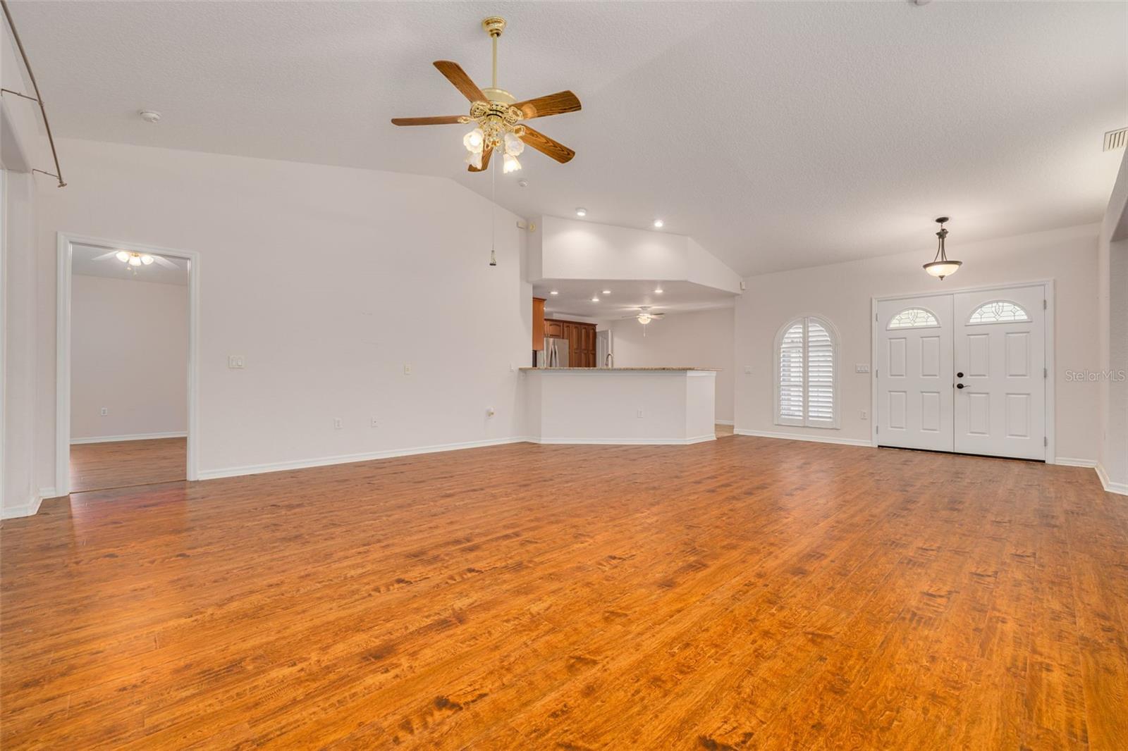 2102 BRADFORD ST — photo 6