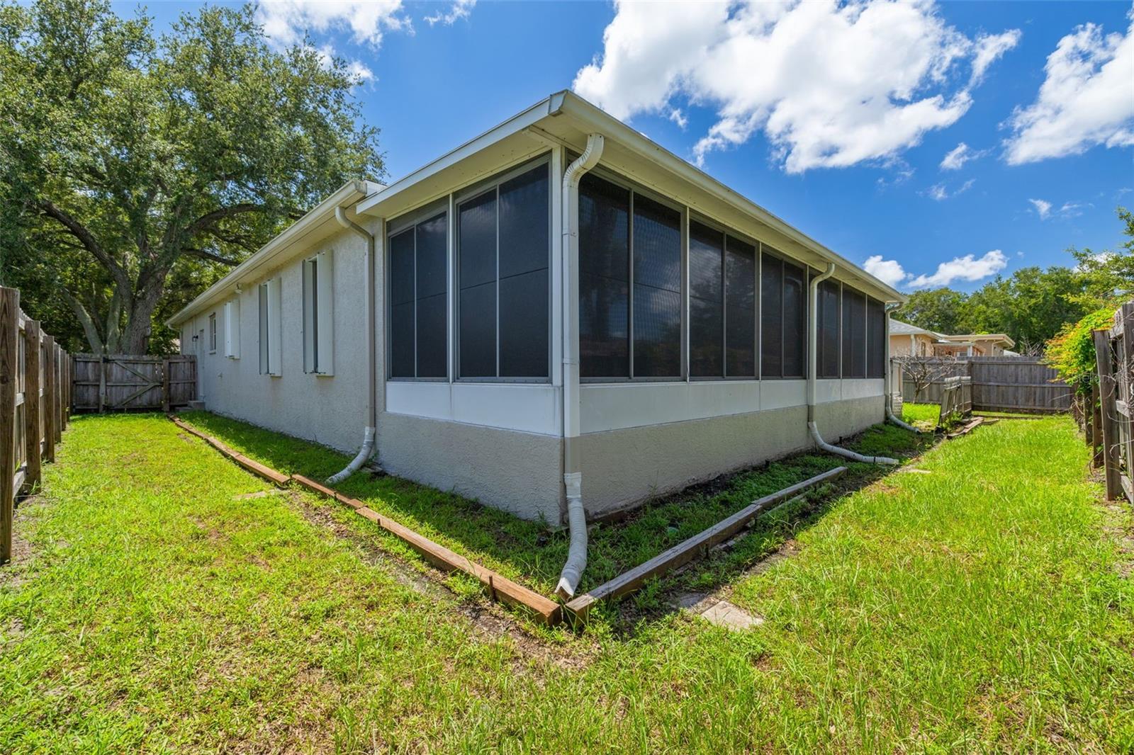 2102 BRADFORD ST — photo 30