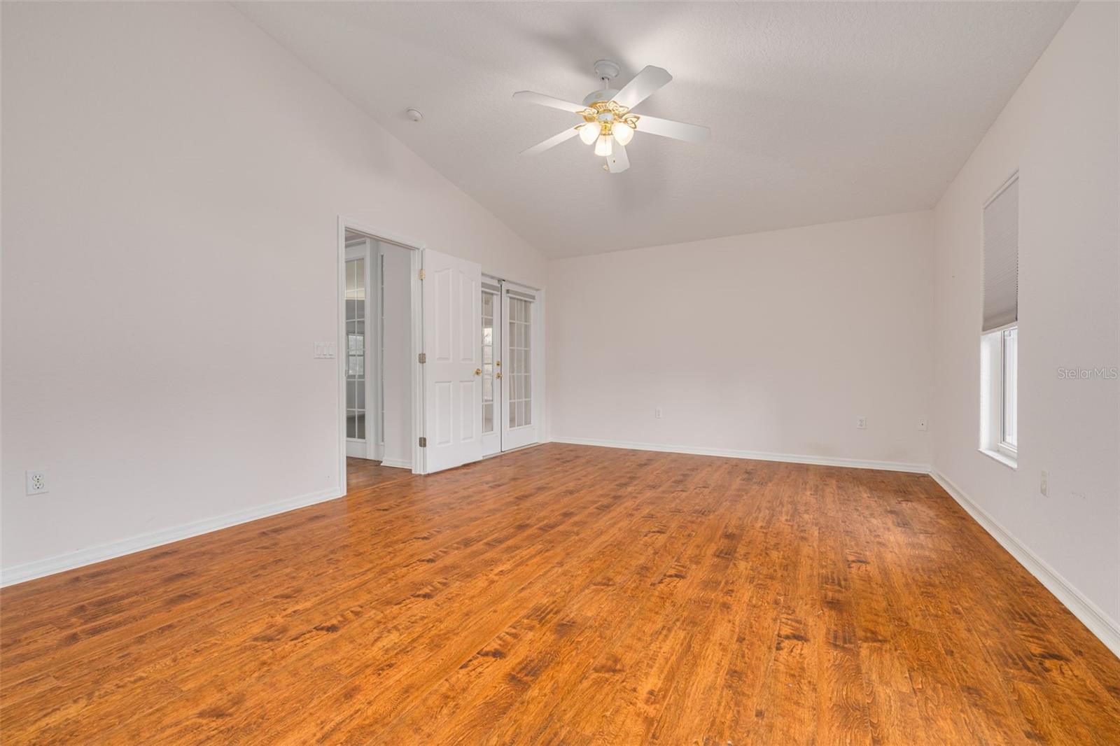 2102 BRADFORD ST — photo 16