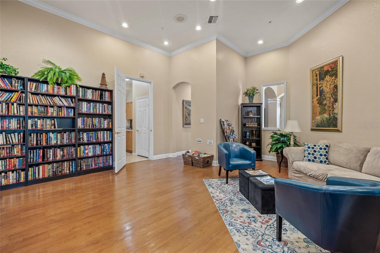 5152 NORTHRIDGE RD #304 — photo 35