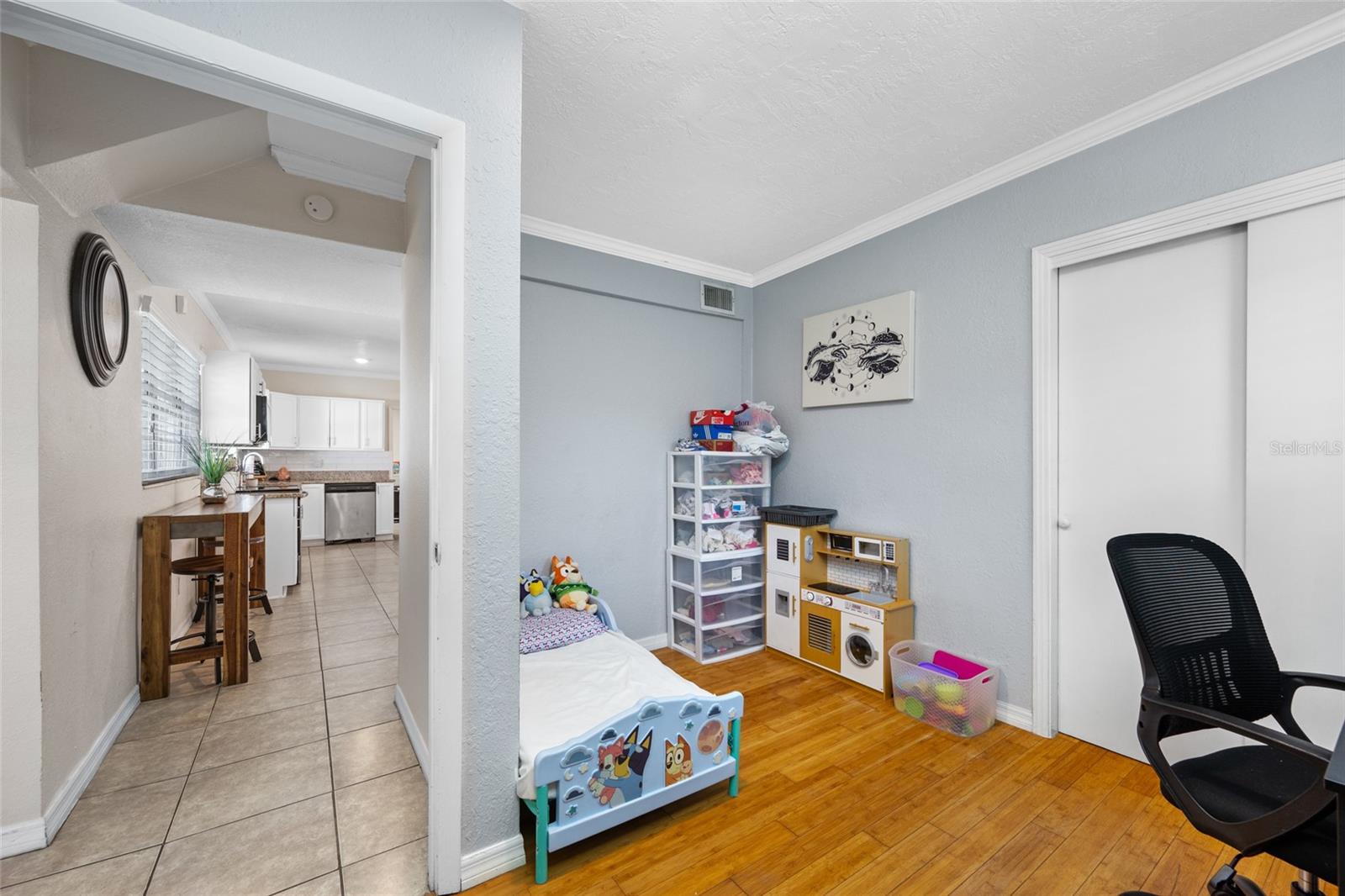 6410 WALTON WAY — photo 14
