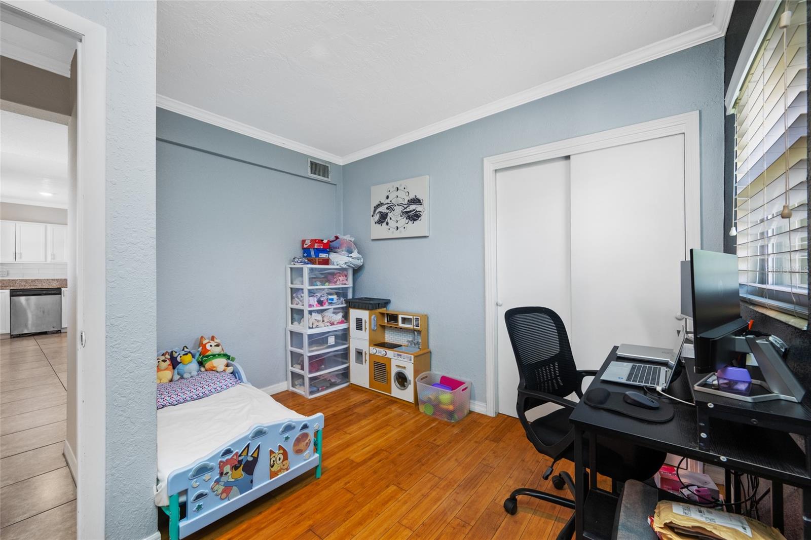 6410 WALTON WAY — photo 12