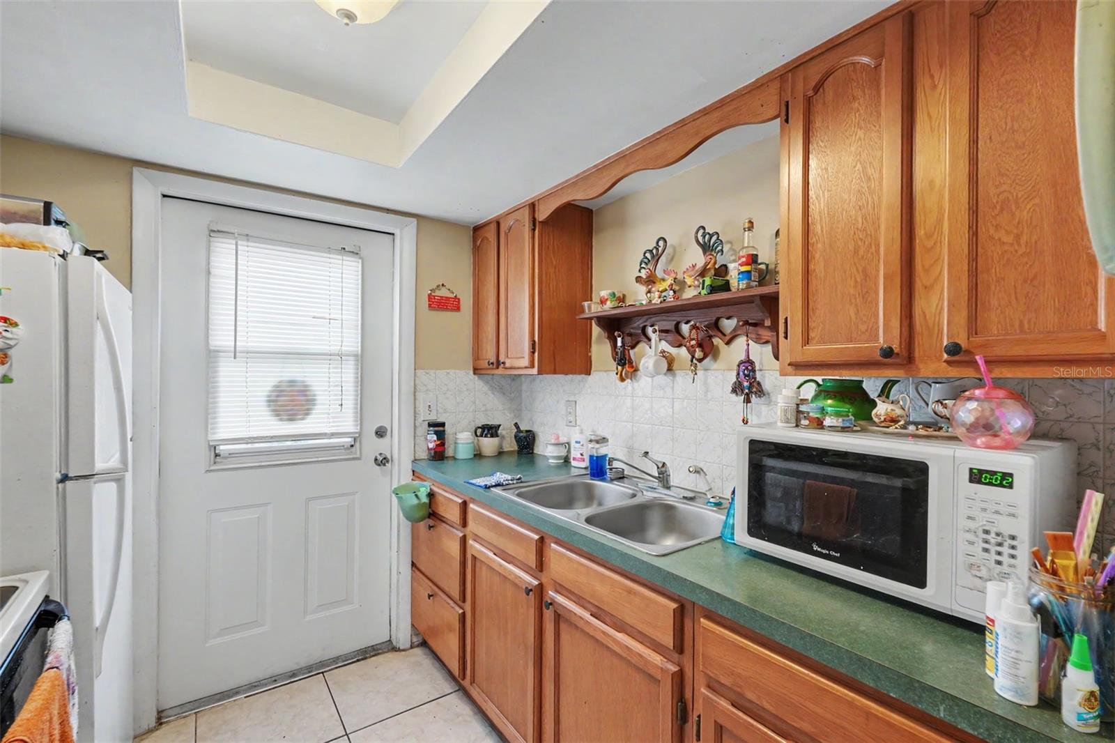 5513 OCEANIC RD — photo 18