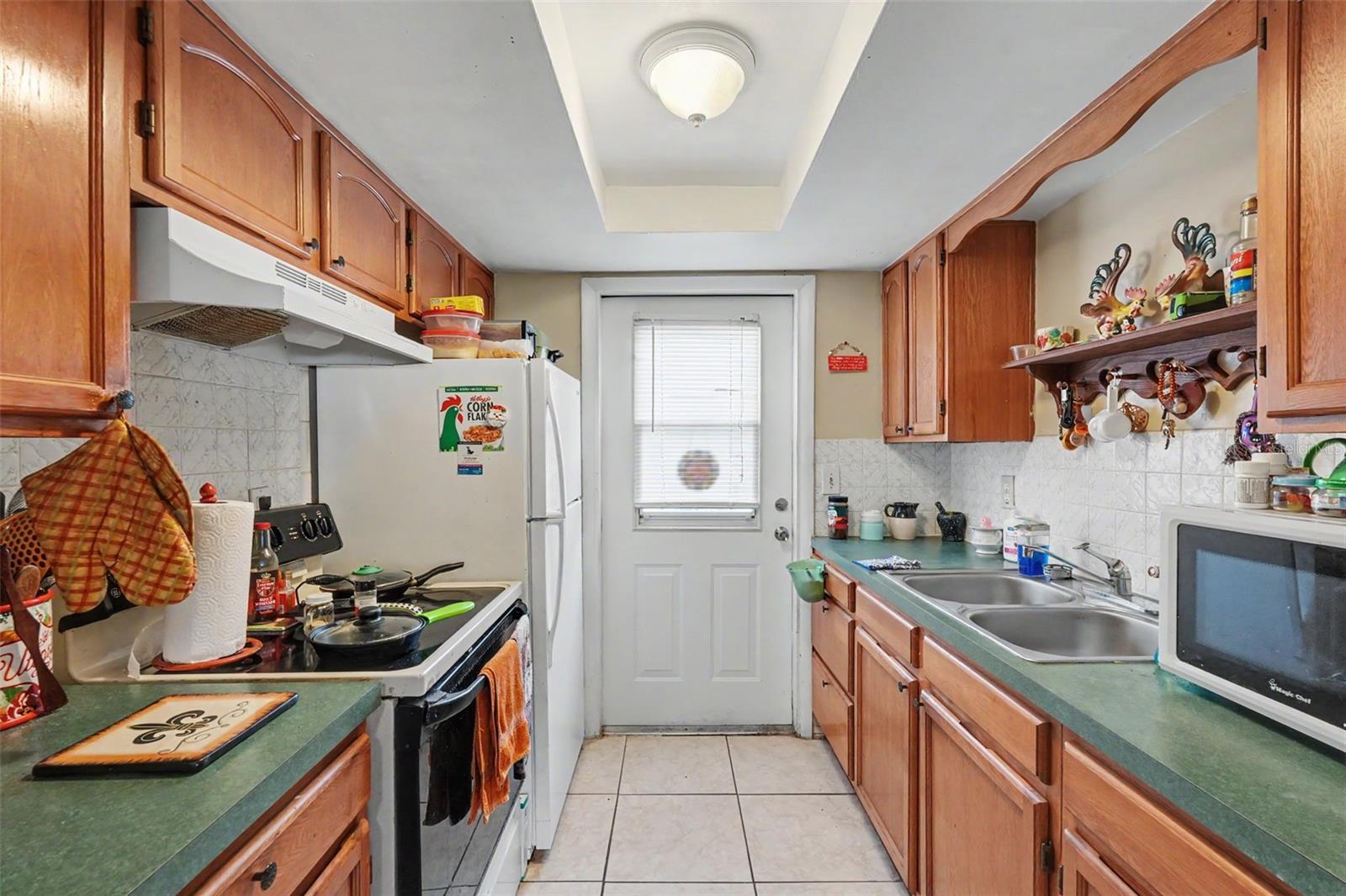 5513 OCEANIC RD — photo 16
