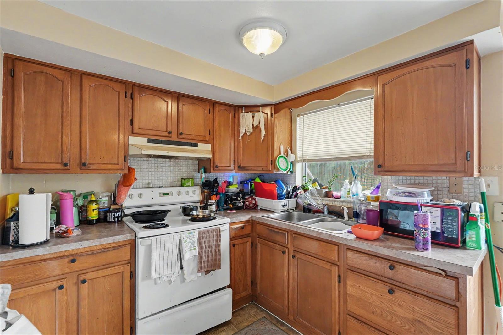 5513 OCEANIC RD — photo 32