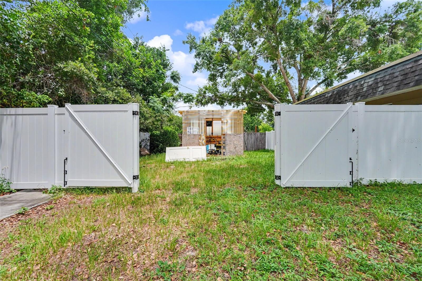 5513 OCEANIC RD — photo 39