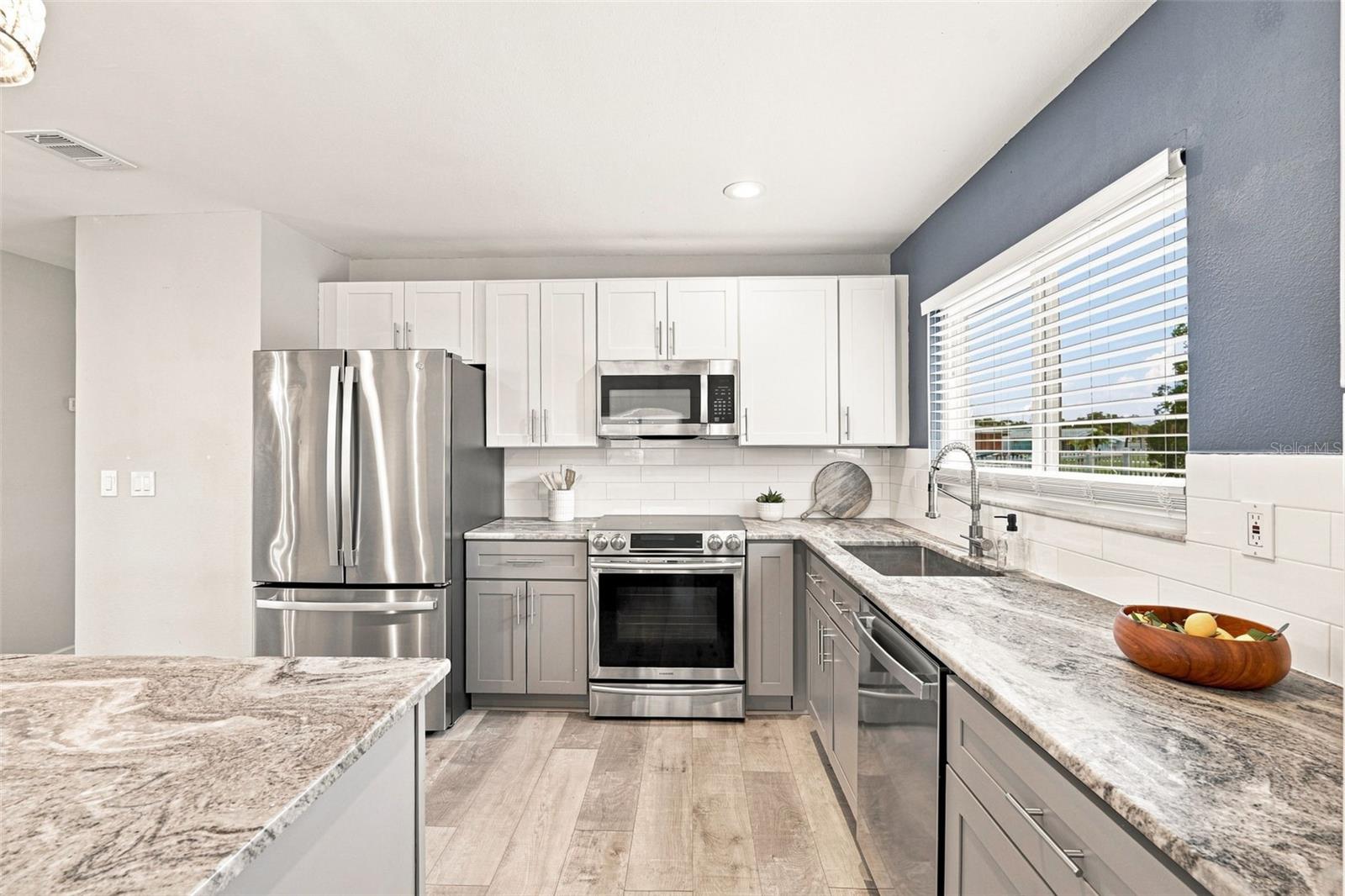 3512 NEKOOSA ST — photo 11
