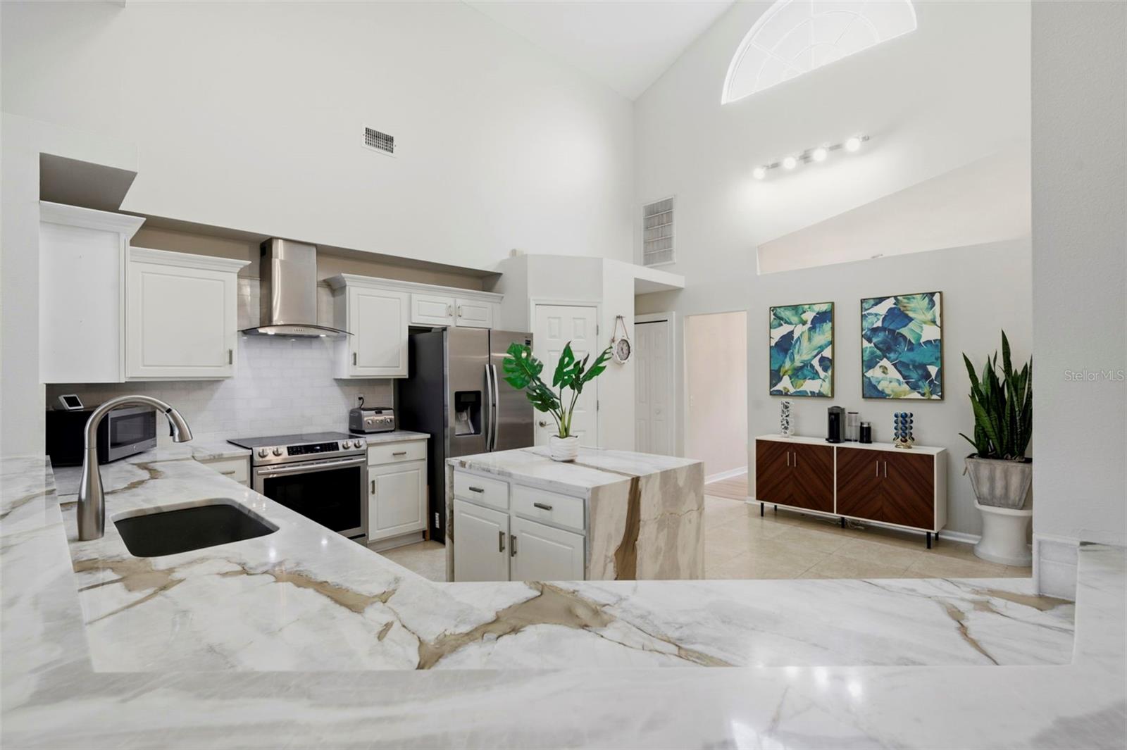 9115 BRINDLEWOOD DR — photo 2