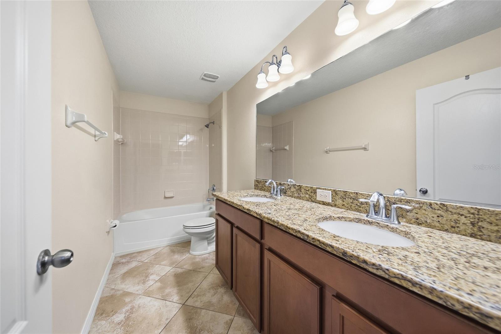 12125 STREAMBED DR — photo 36