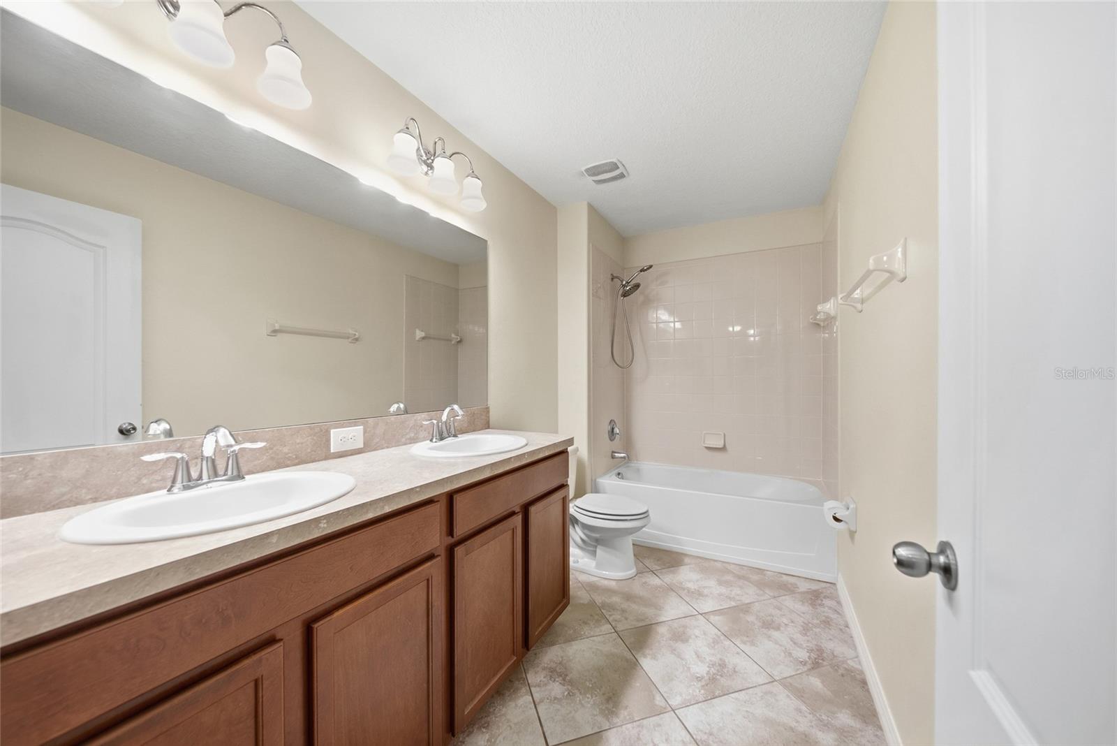 12125 STREAMBED DR — photo 25
