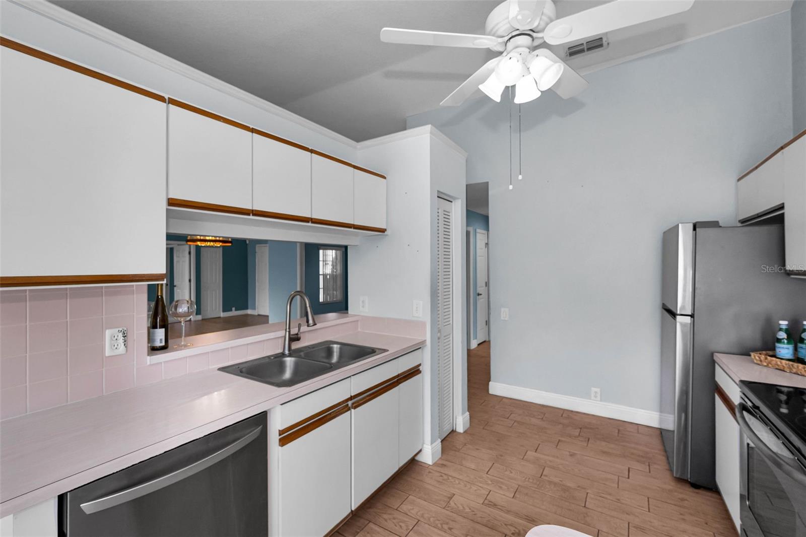 8919 KEATS DR — photo 16