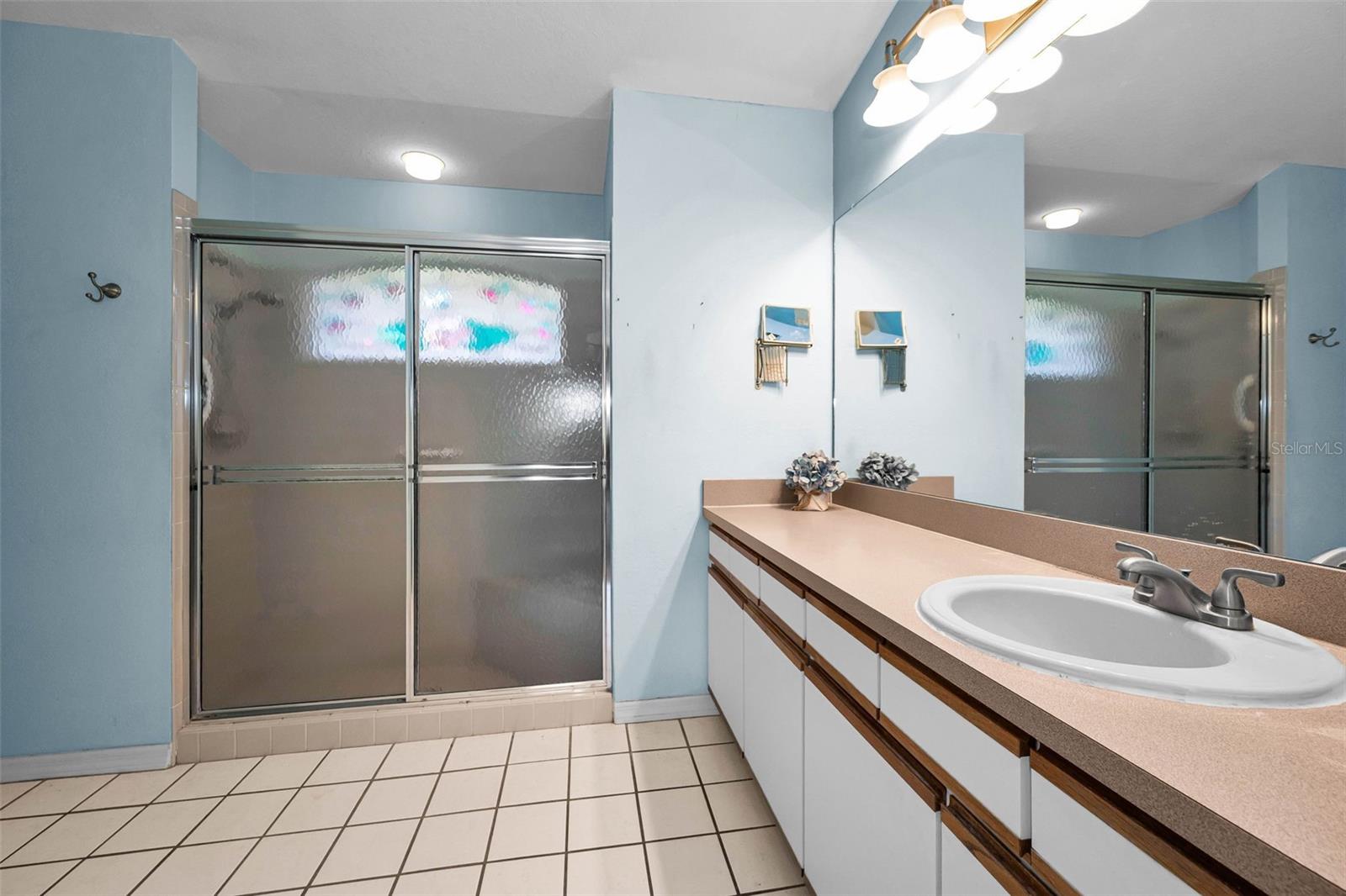 8919 KEATS DR — photo 24