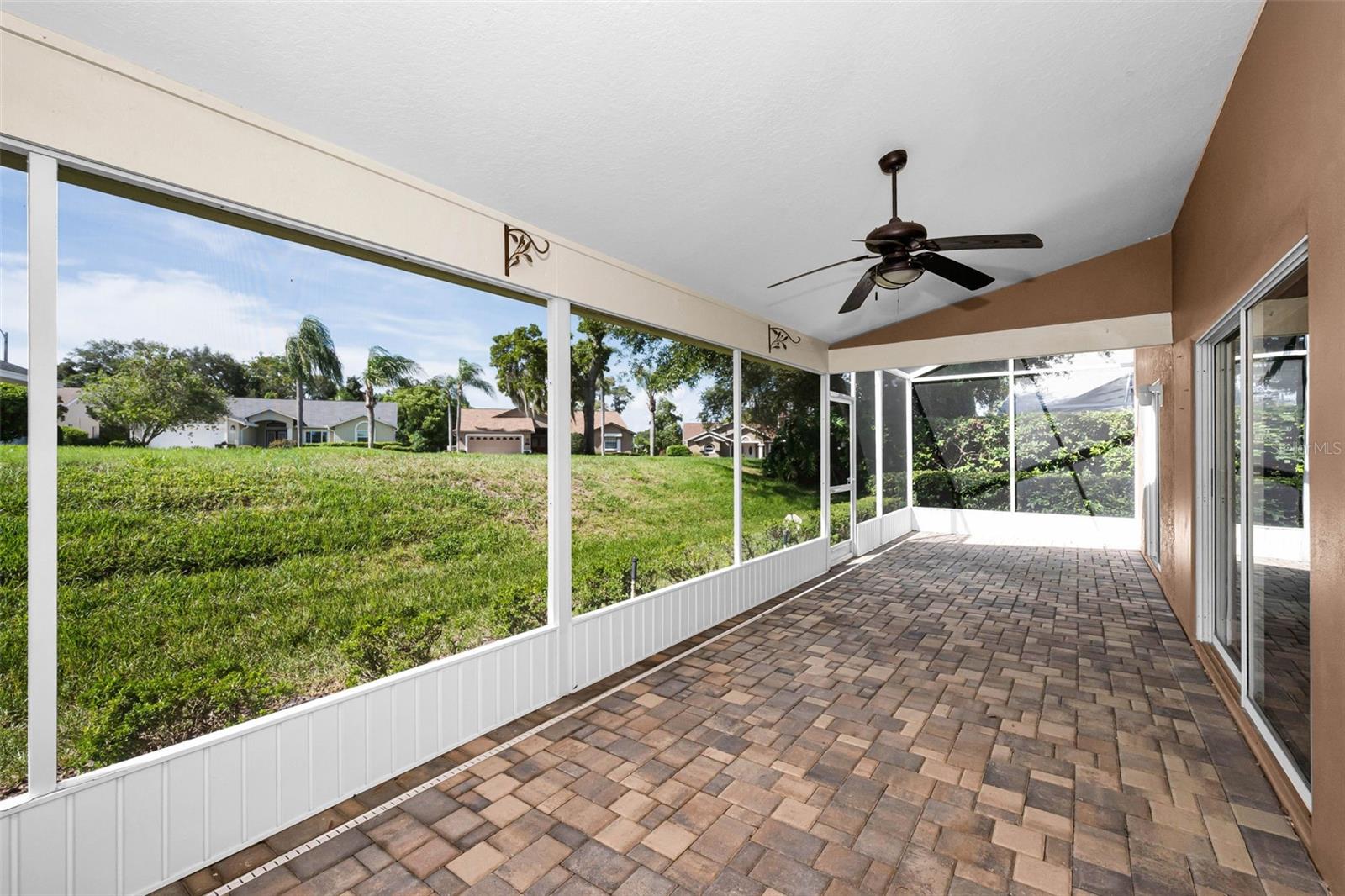 8919 KEATS DR — photo 33