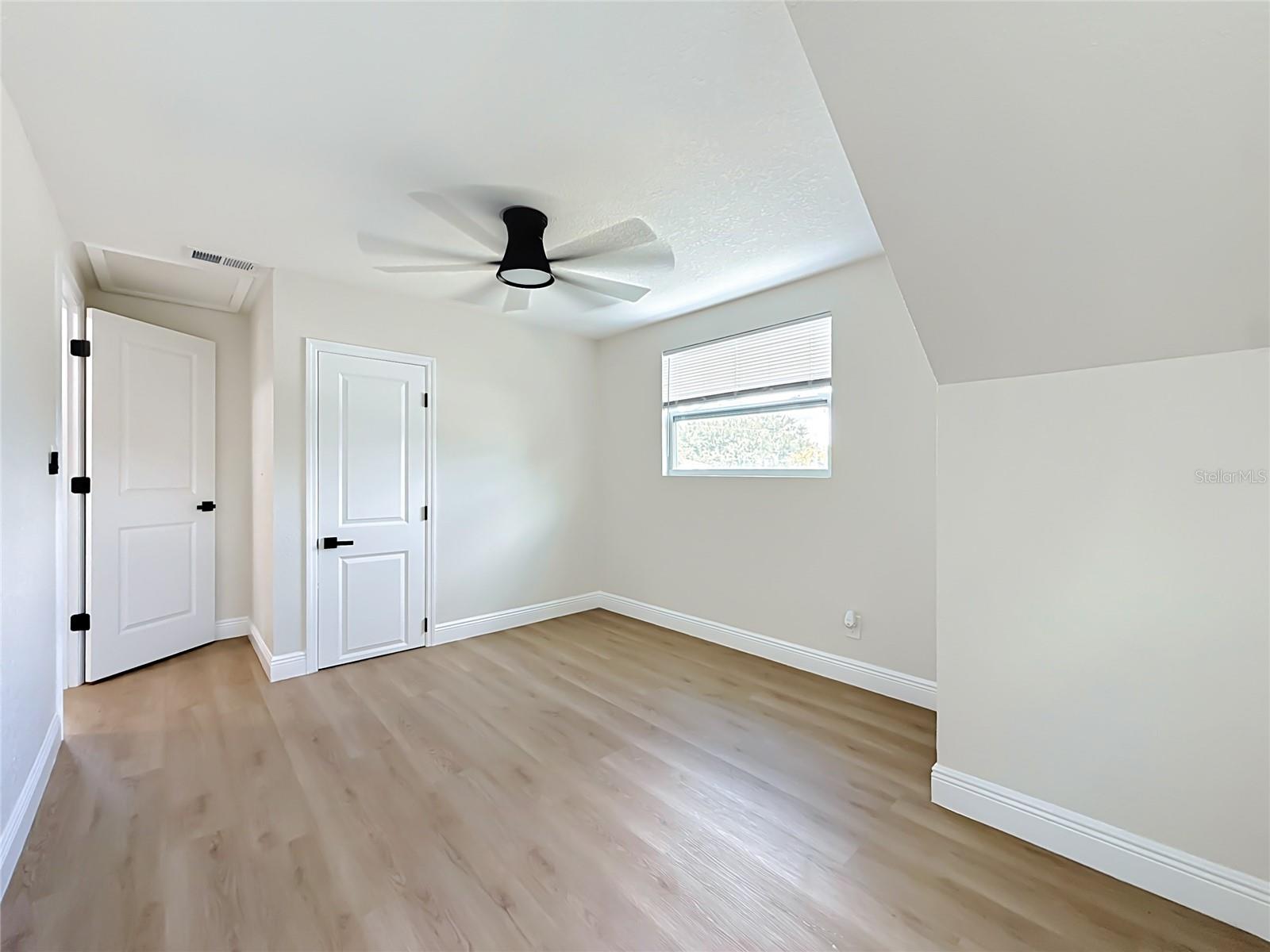 8718 94TH ST — photo 34