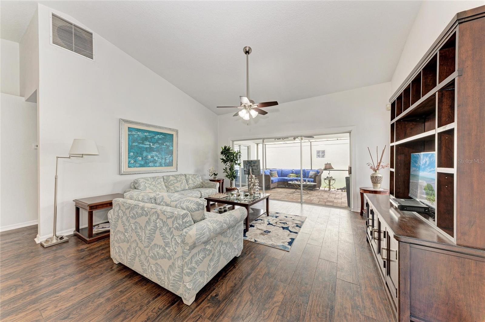 4907 KILTY CT E — photo 8