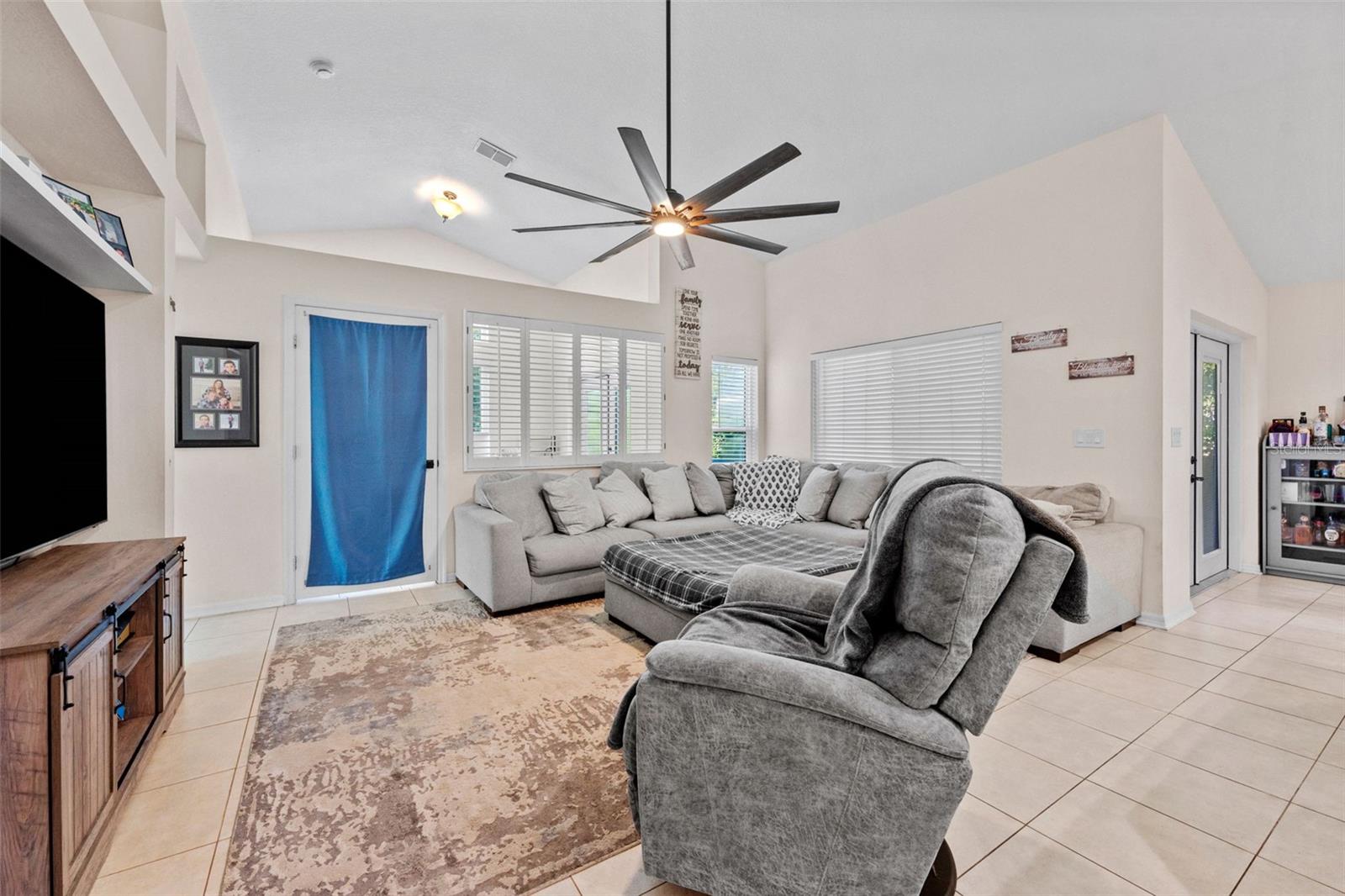 18843 MAISONS DR — photo 8