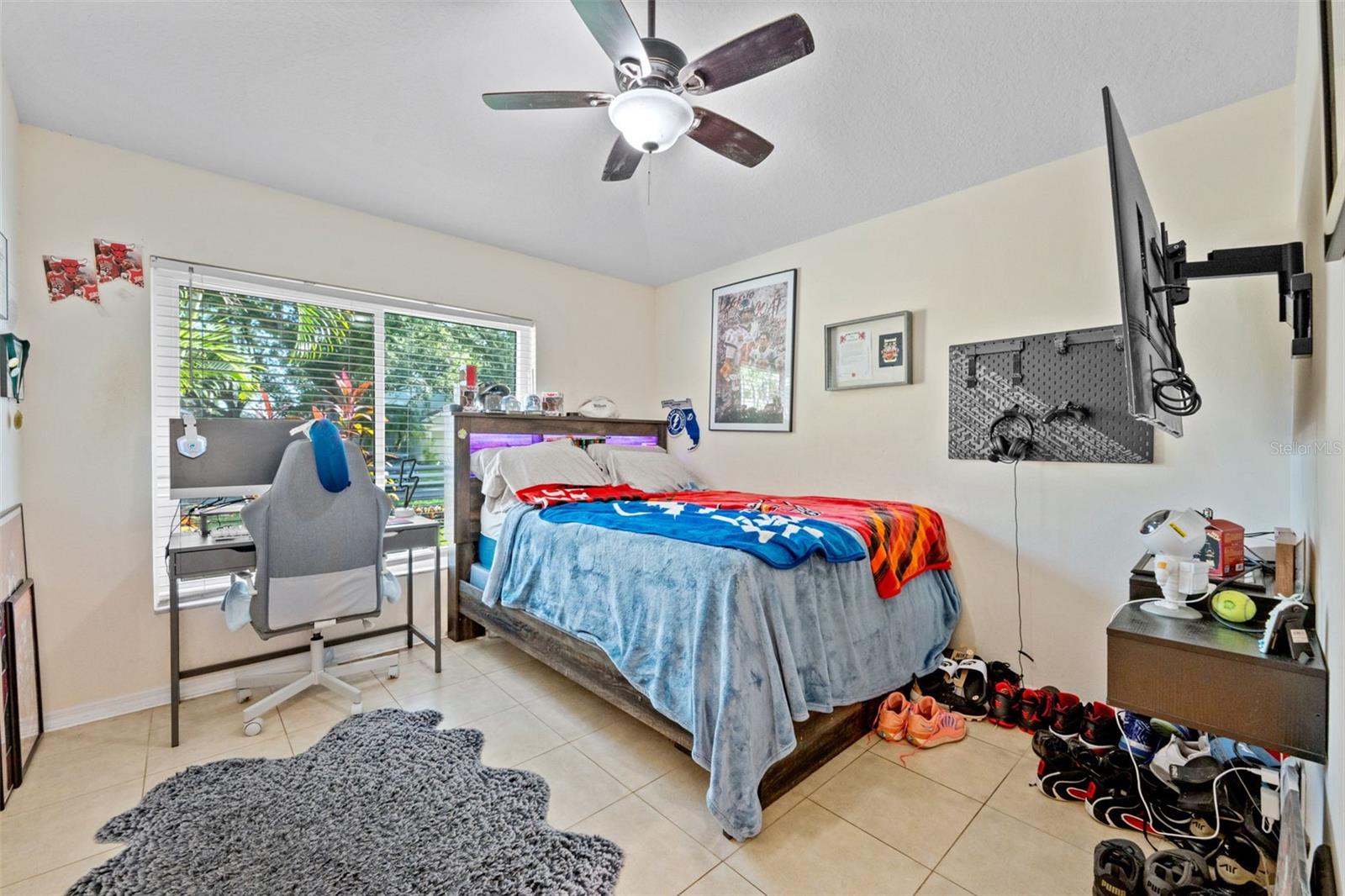 18843 MAISONS DR — photo 25
