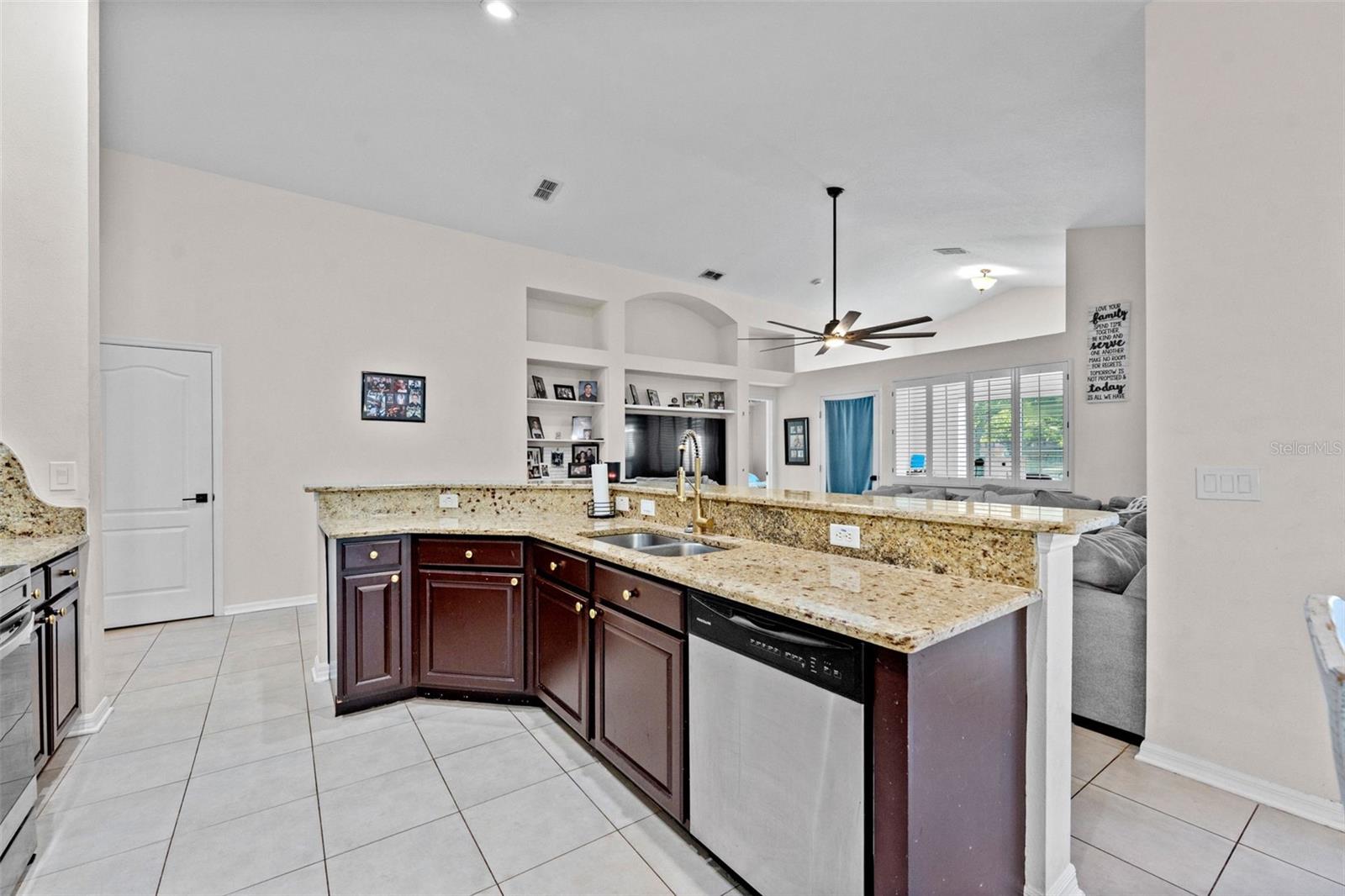 18843 MAISONS DR — photo 14