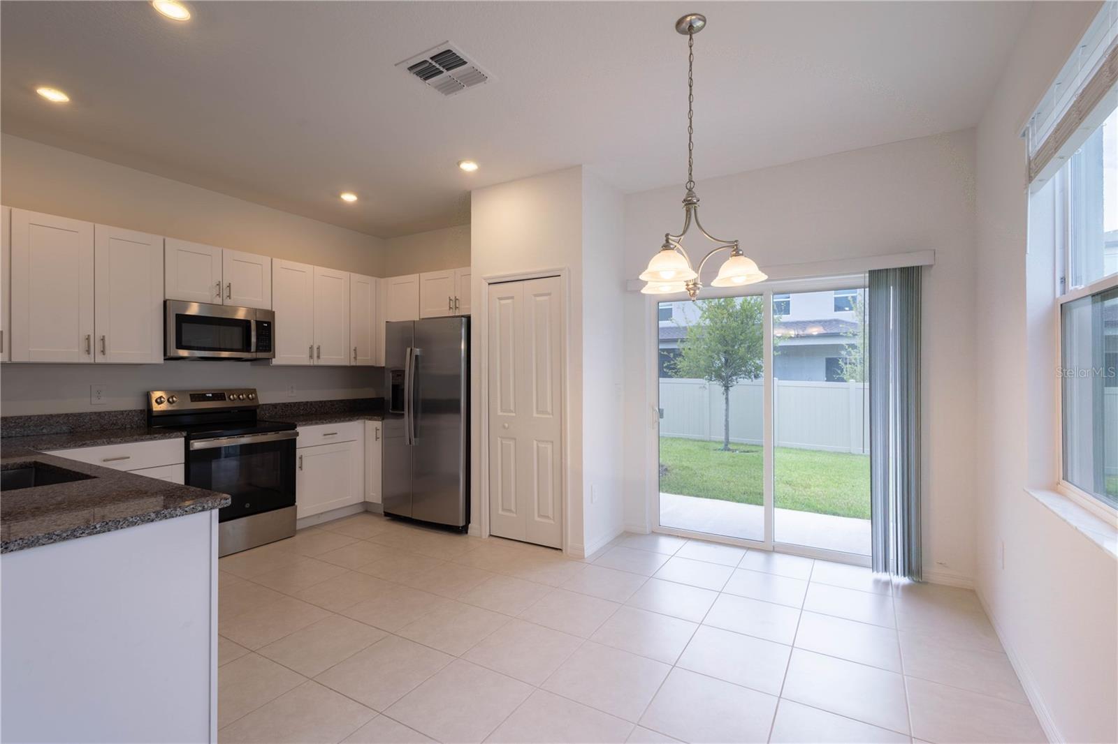 2626 SUNRAY VENUS WAY — photo 9