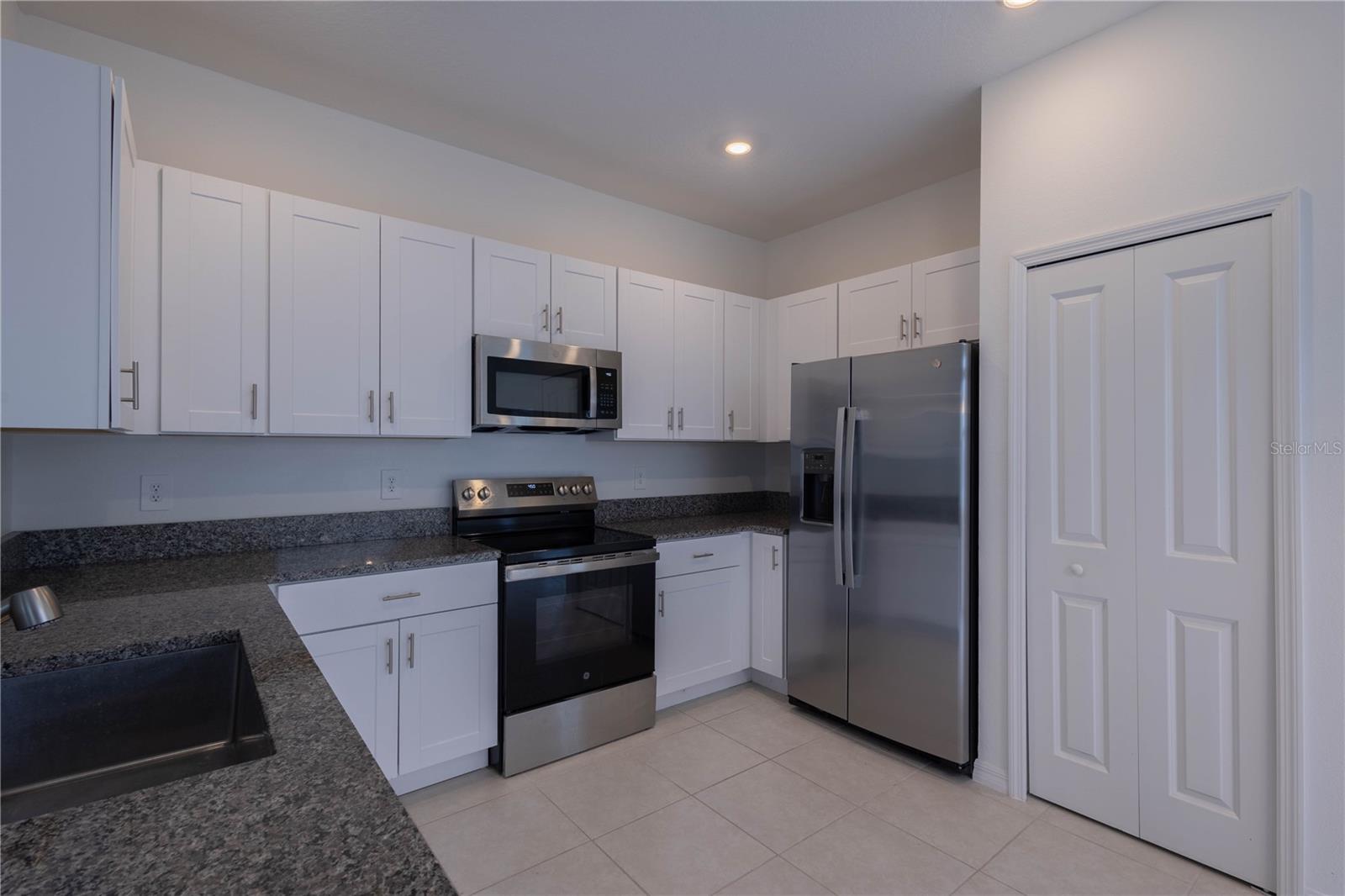 2626 SUNRAY VENUS WAY — photo 14