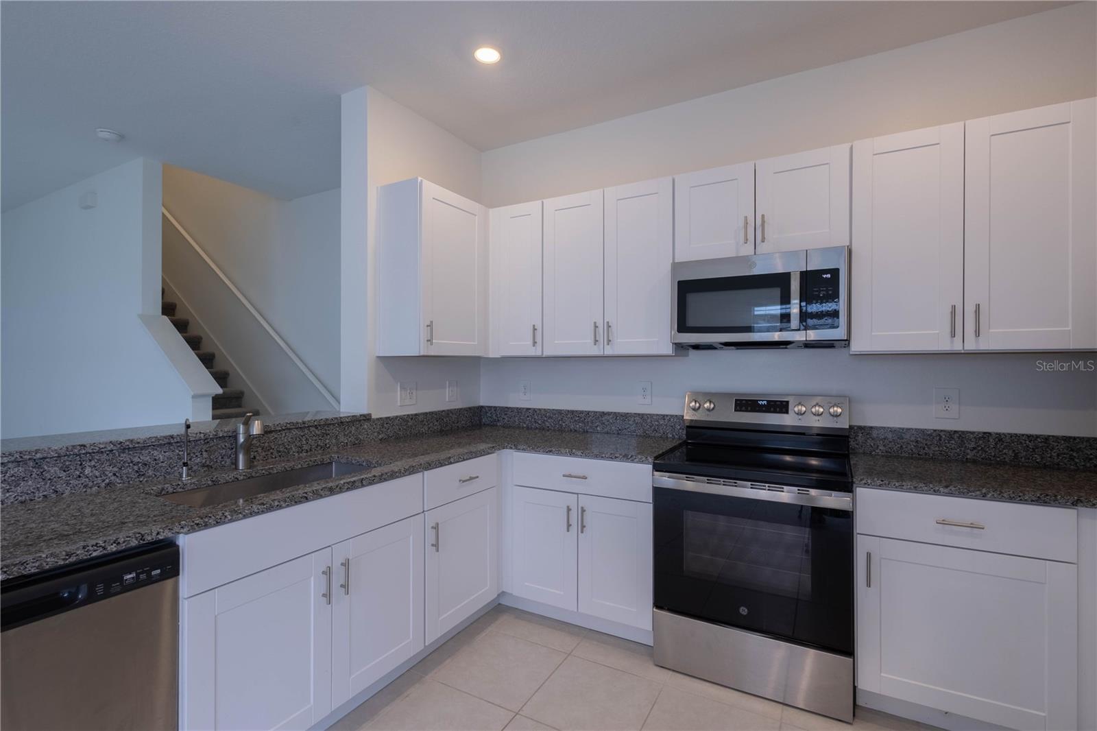 2626 SUNRAY VENUS WAY — photo 13