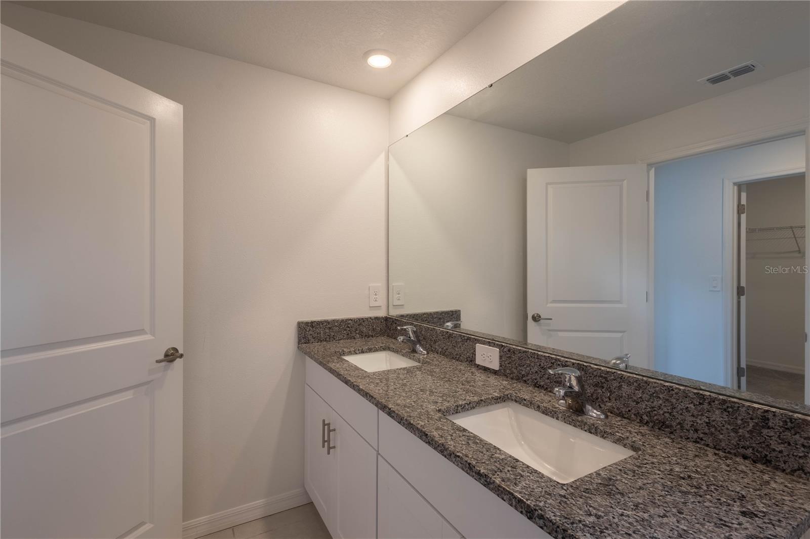 2626 SUNRAY VENUS WAY — photo 24
