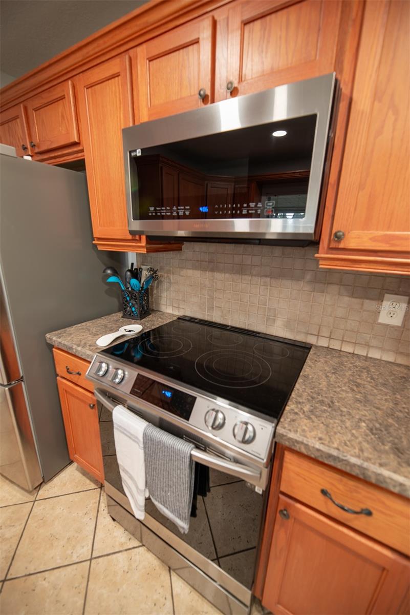 2613 SUMMIT ST — photo 11