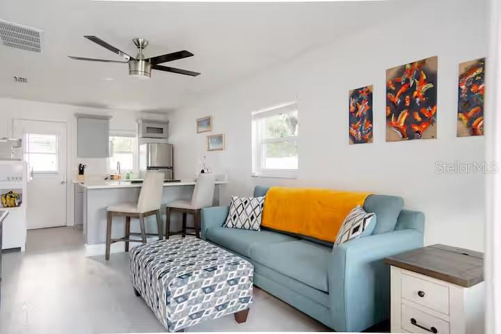 5635 MONTANA AVE — photo 34