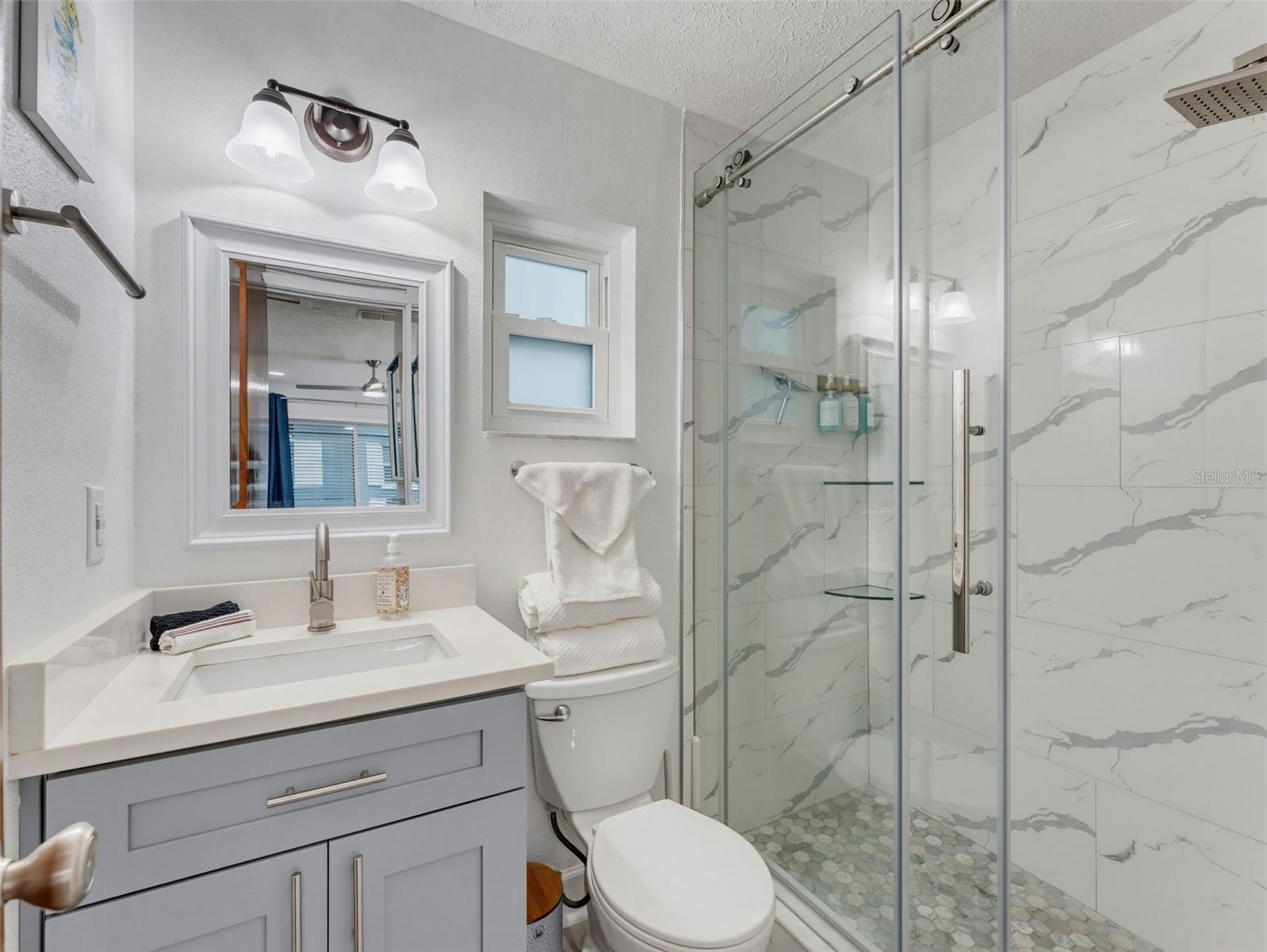 5635 MONTANA AVE — photo 8