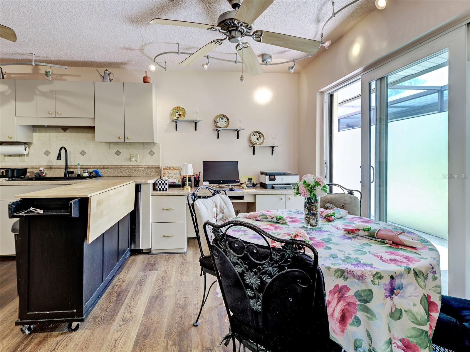 20 IDLE SANDS DR — photo 25