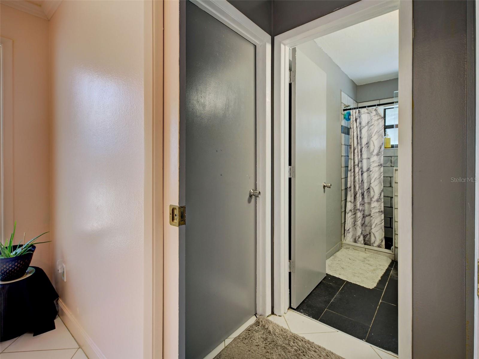 20 IDLE SANDS DR — photo 11
