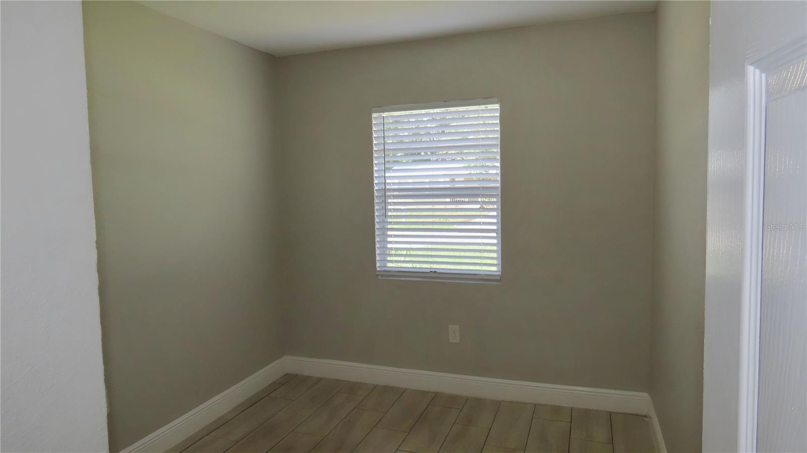 1241 NICHOLSON ST — photo 7