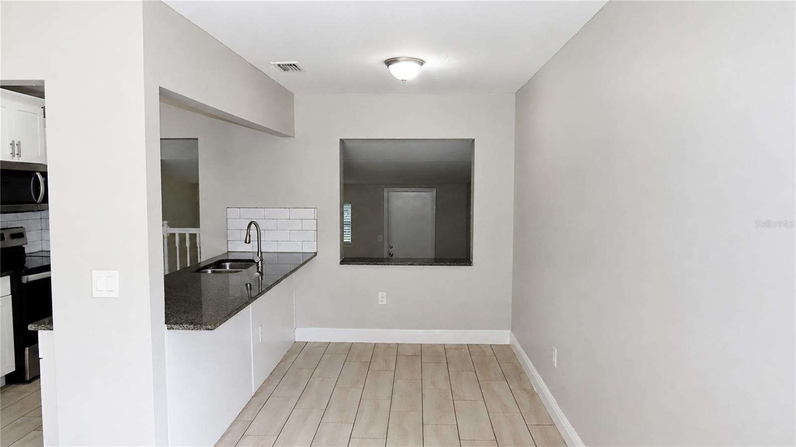 1241 NICHOLSON ST — photo 5