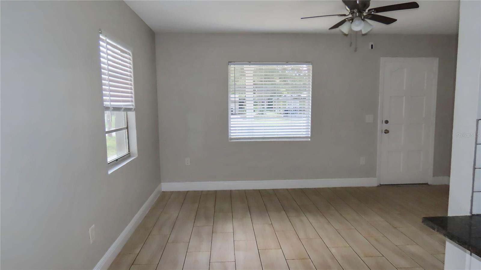 1241 NICHOLSON ST — photo 30