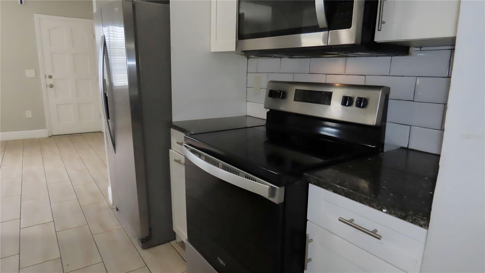 1241 NICHOLSON ST — photo 24