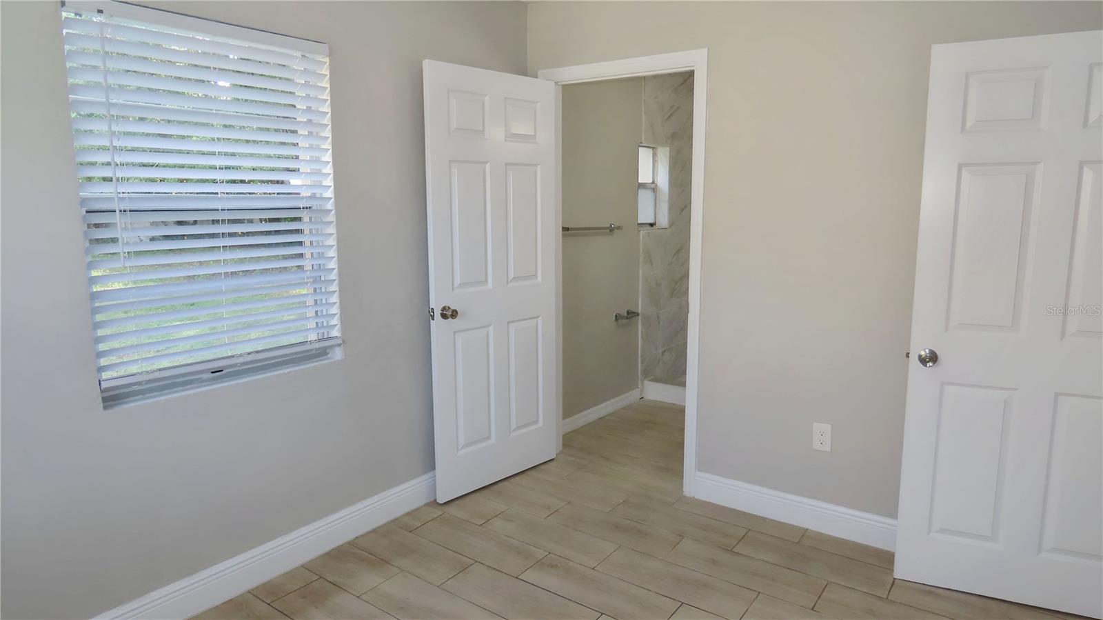1241 NICHOLSON ST — photo 15