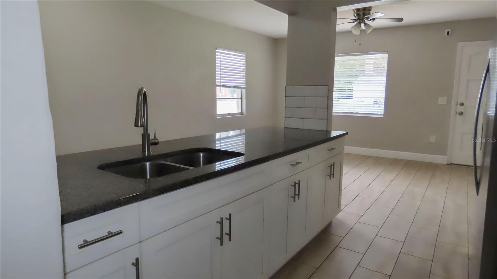 1241 NICHOLSON ST — photo 23