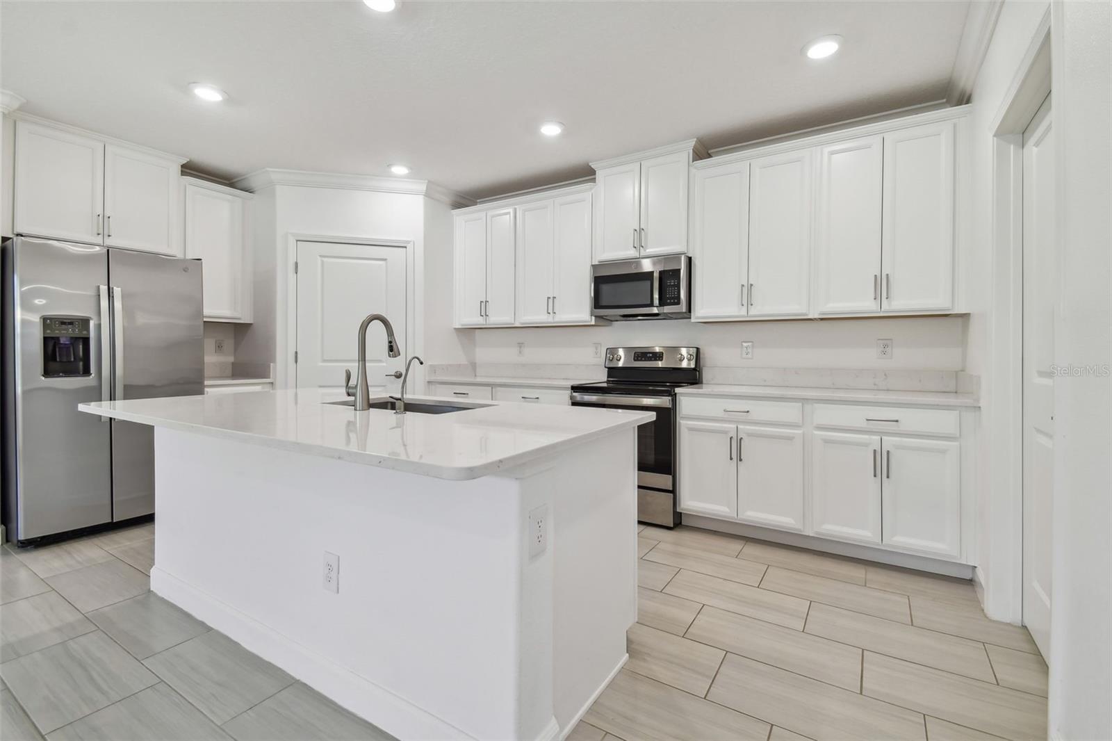 16710 SHELL BAY DR — photo 14