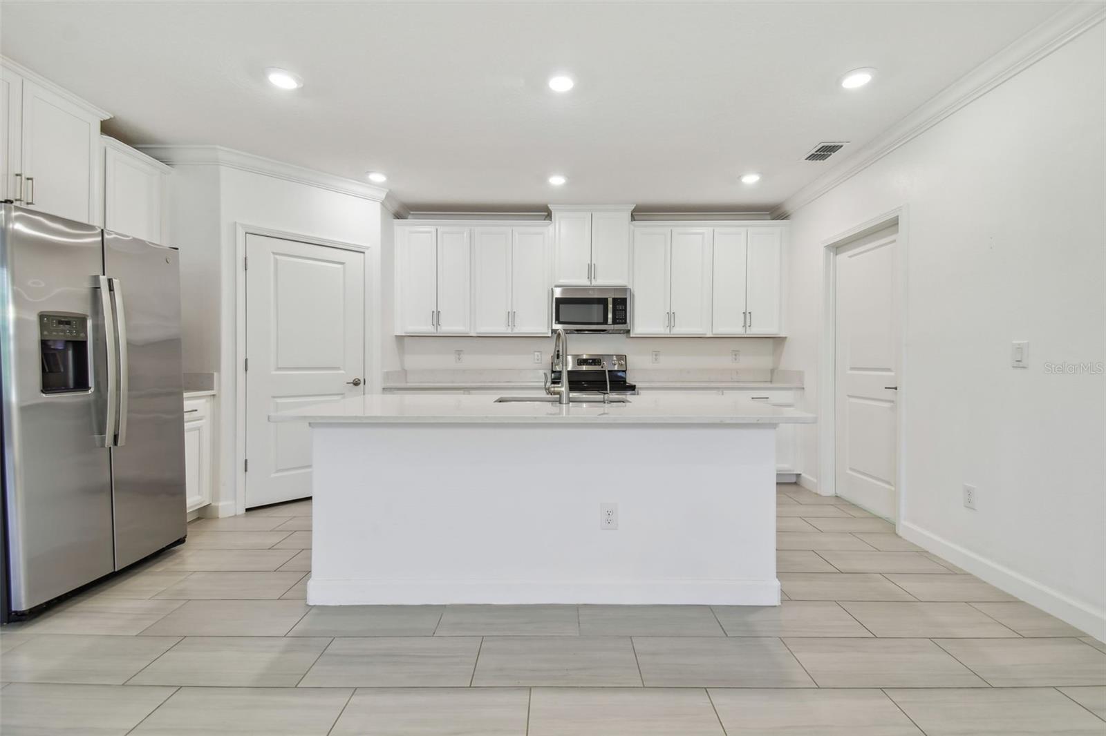 16710 SHELL BAY DR — photo 11