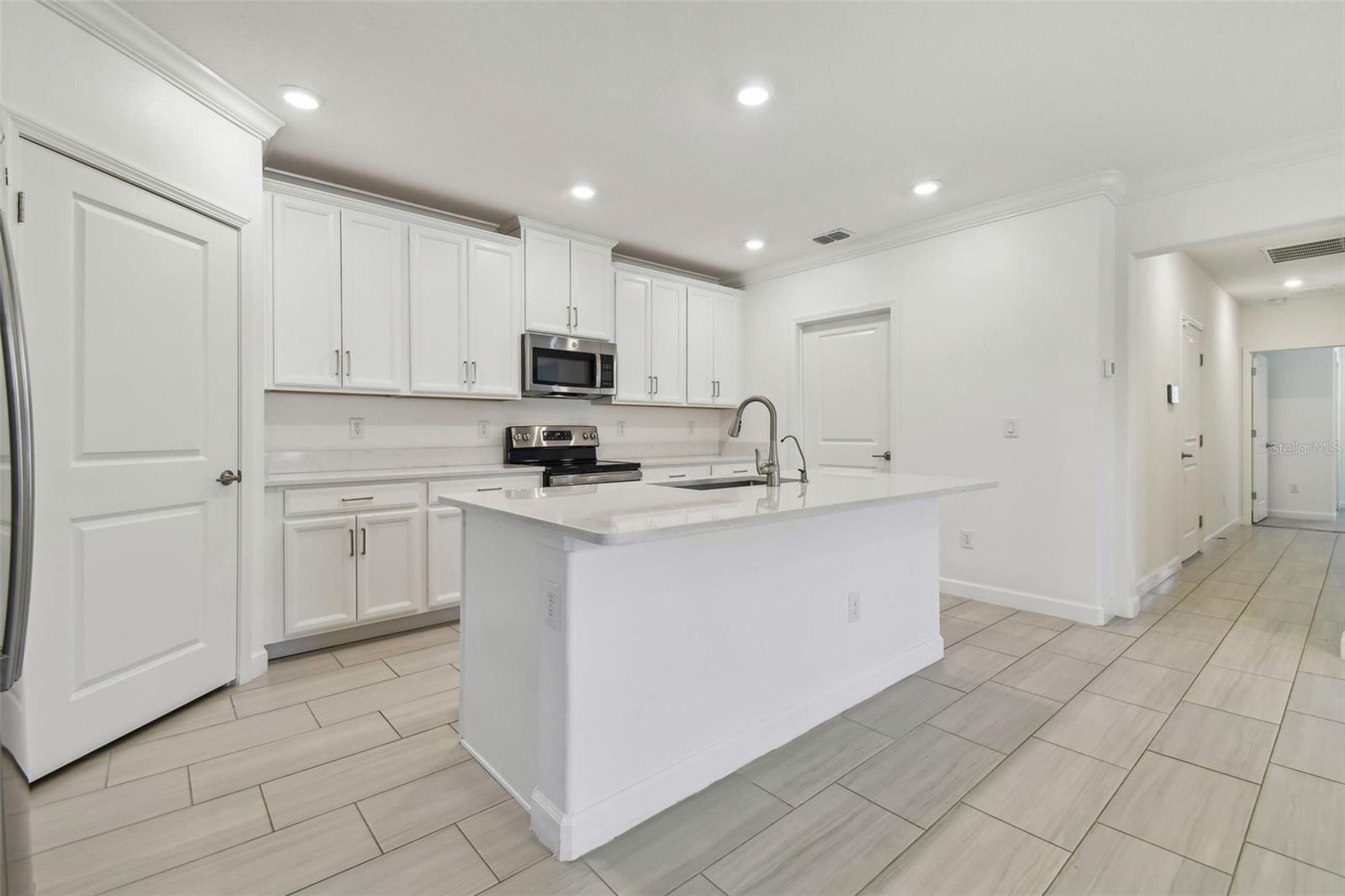 16710 SHELL BAY DR — photo 15