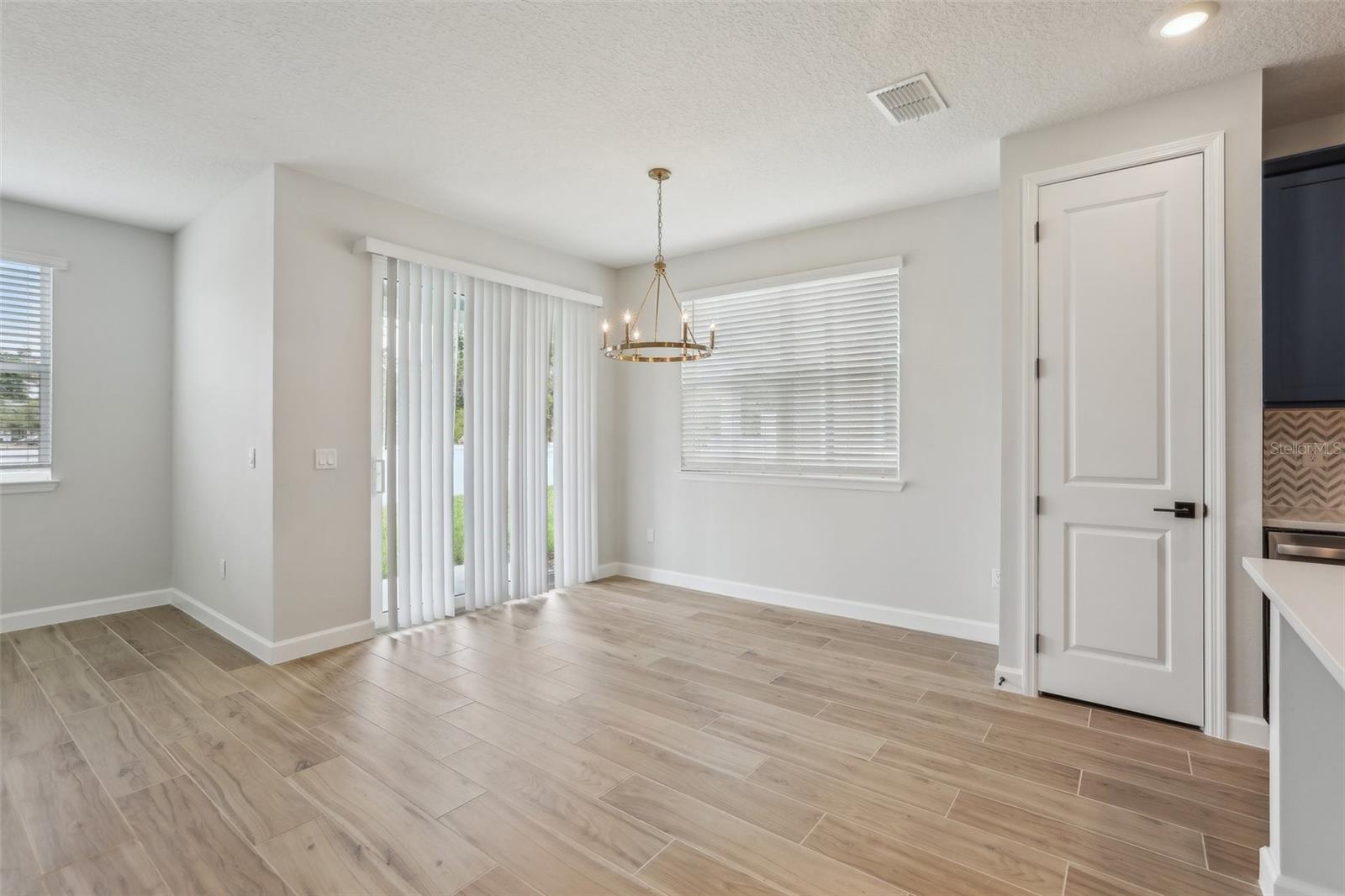7324 DEER VALLEY CIRCLE — photo 7