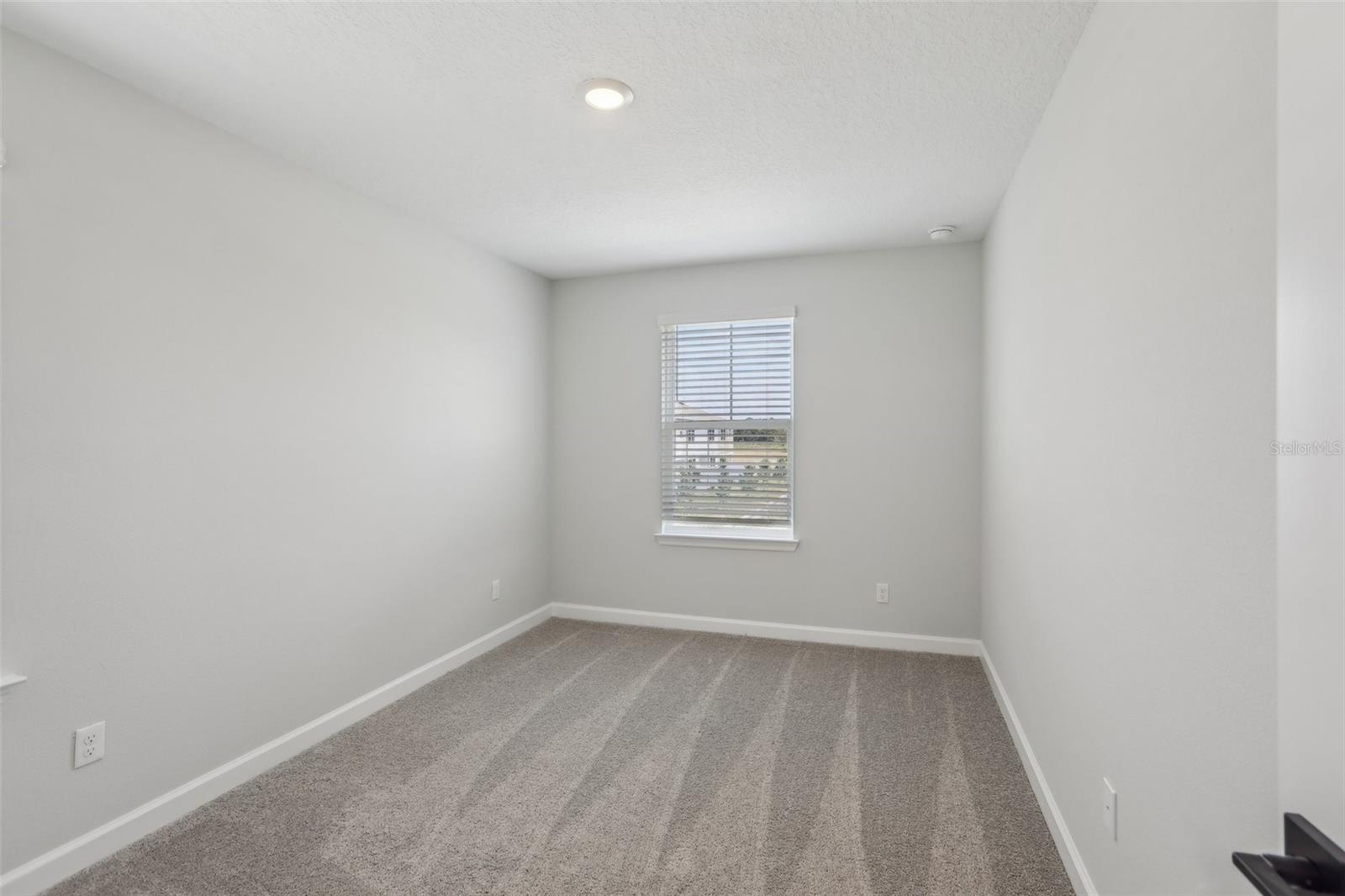 7324 DEER VALLEY CIRCLE — photo 22