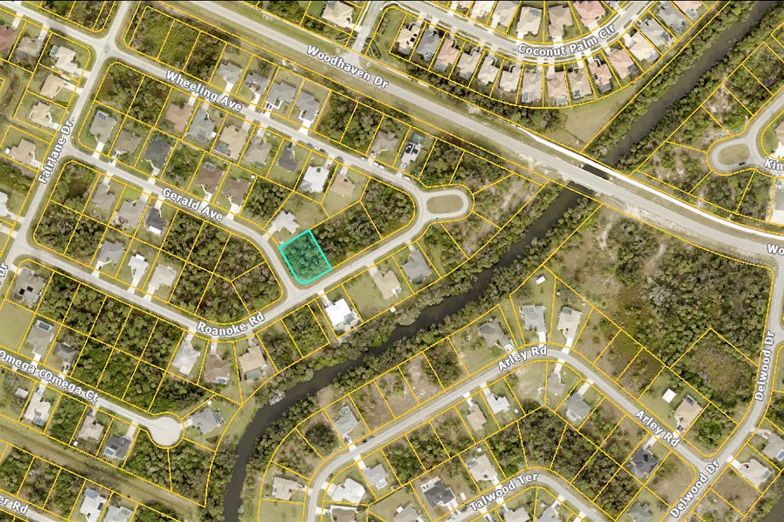 ROANOKE RD — photo 2