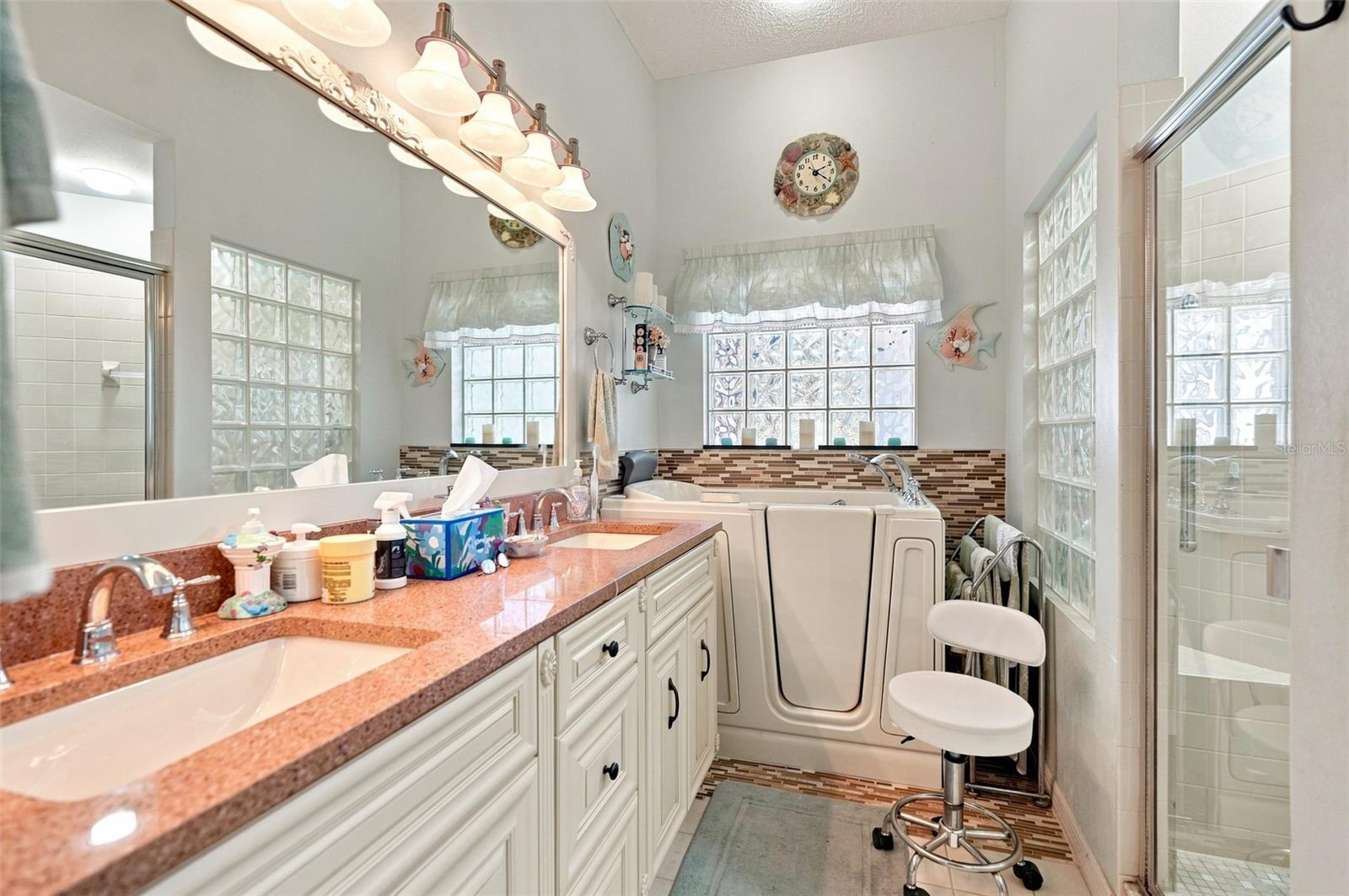 9239 TURNBERRY CT — photo 16