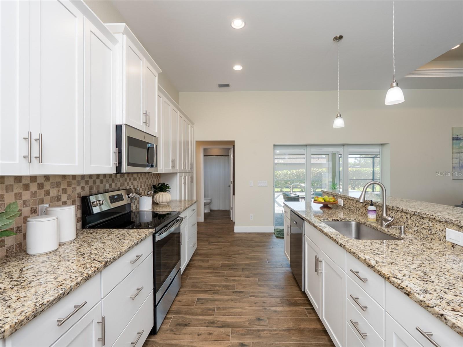 8610 QUINN CT — photo 15