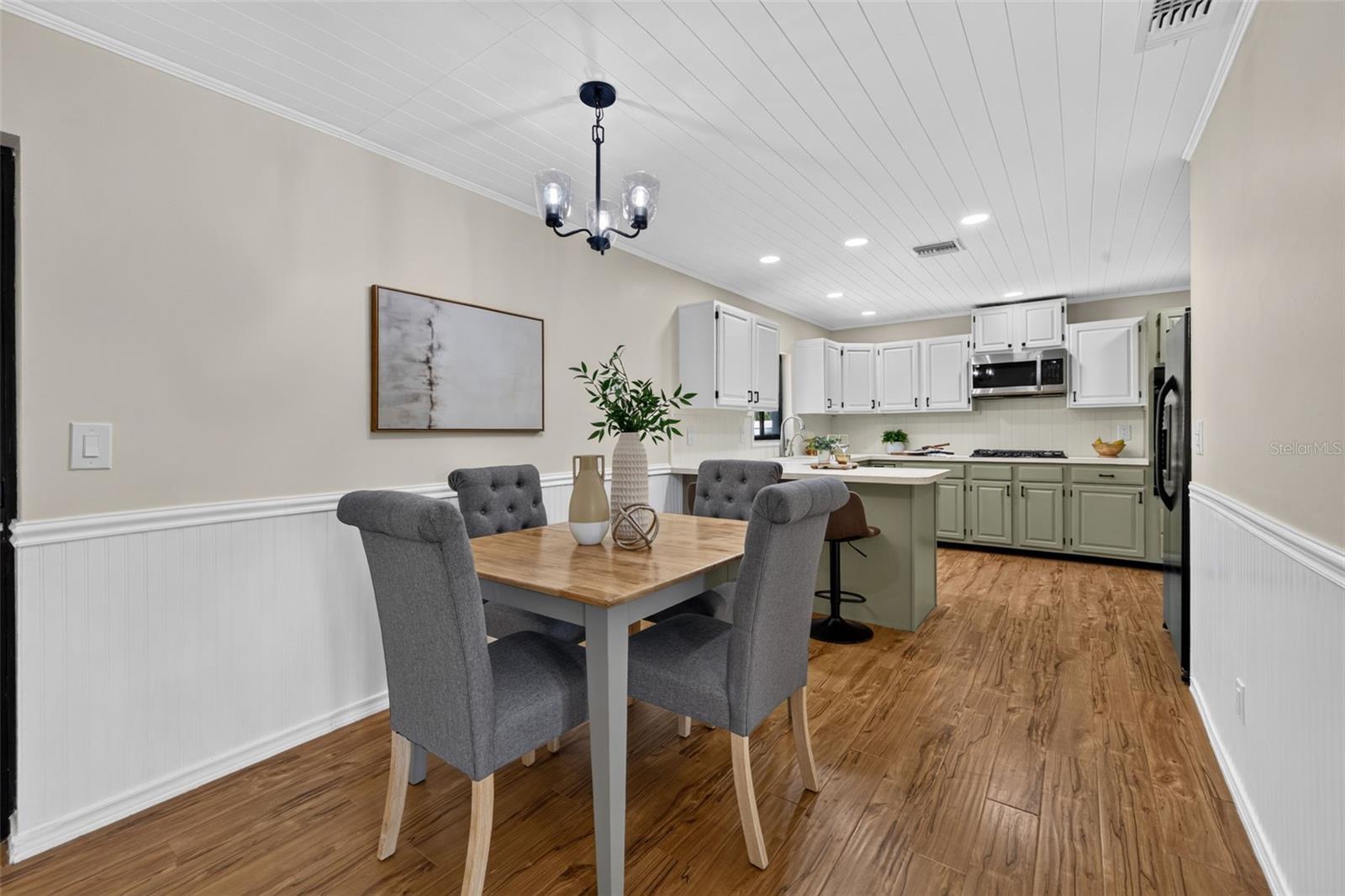6170 SUNDOWN DR — photo 7