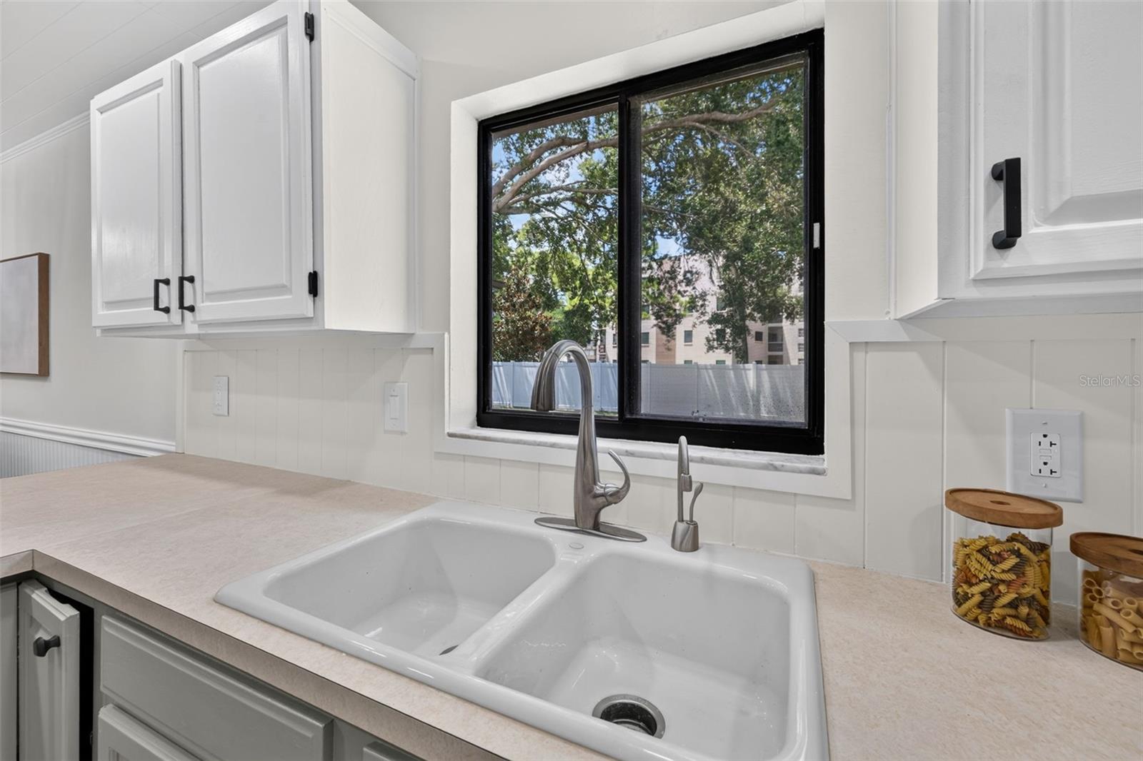 6170 SUNDOWN DR — photo 12
