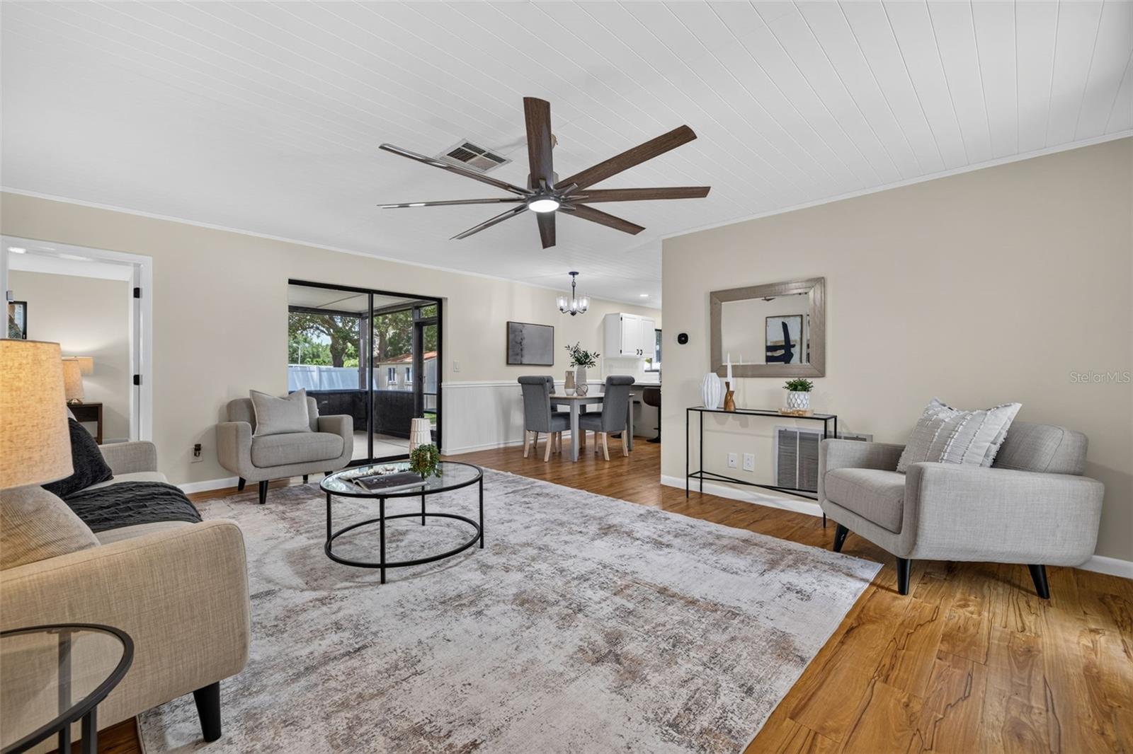 6170 SUNDOWN DR — photo 6